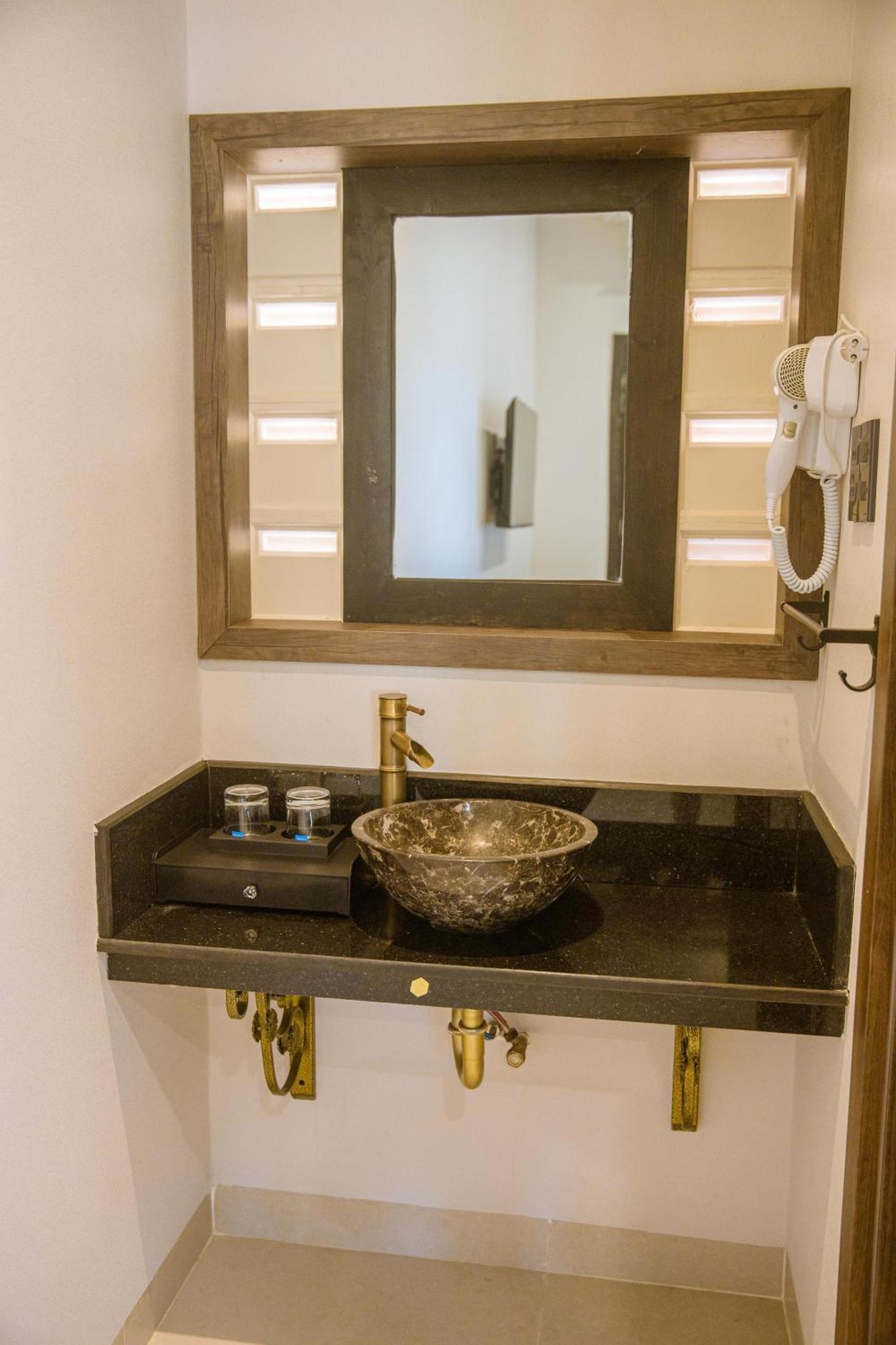 Hotel Thai Binh 2 Cam Ranh