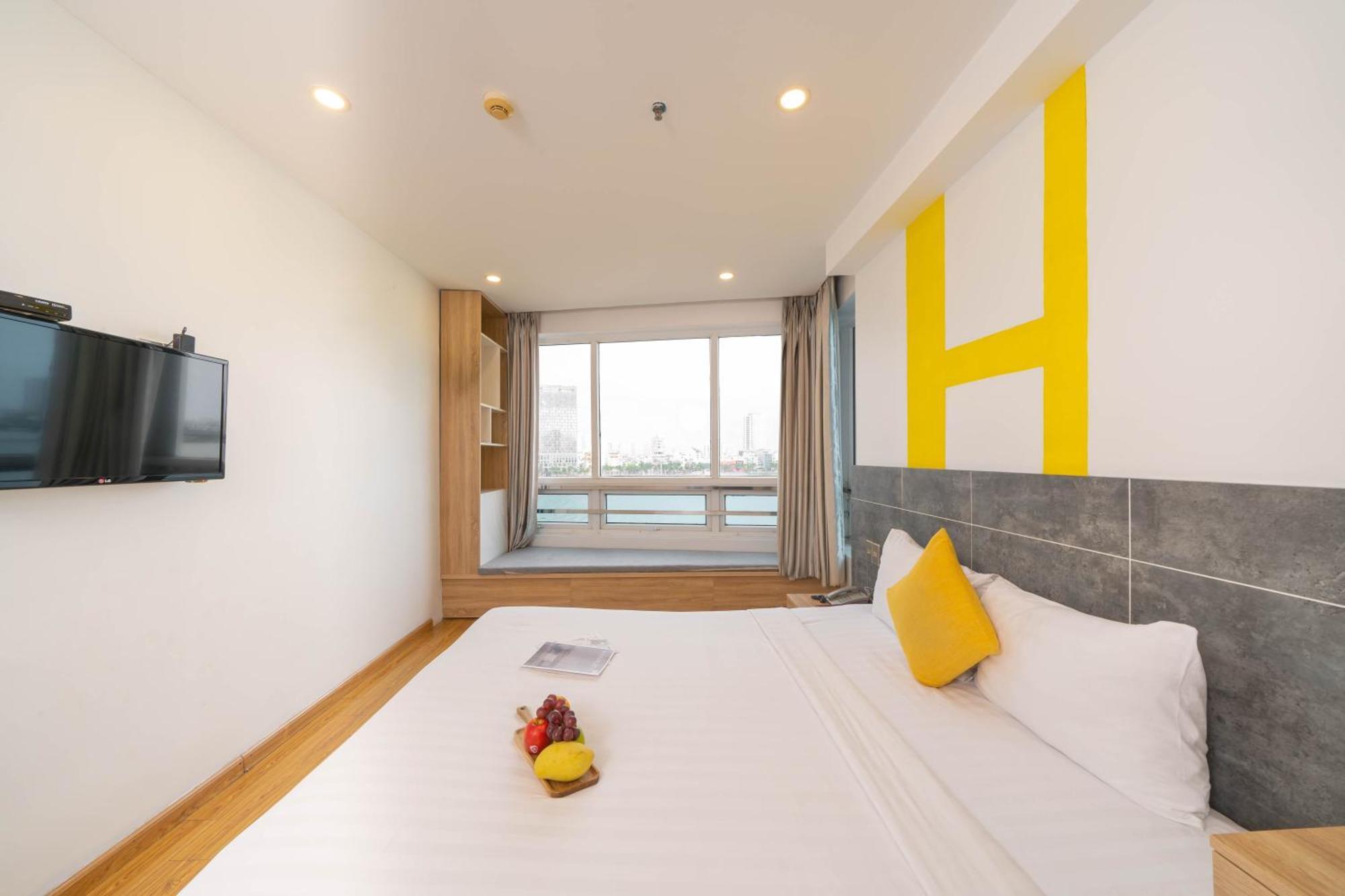 Happy Day Riverside & By Haviland Da Nang