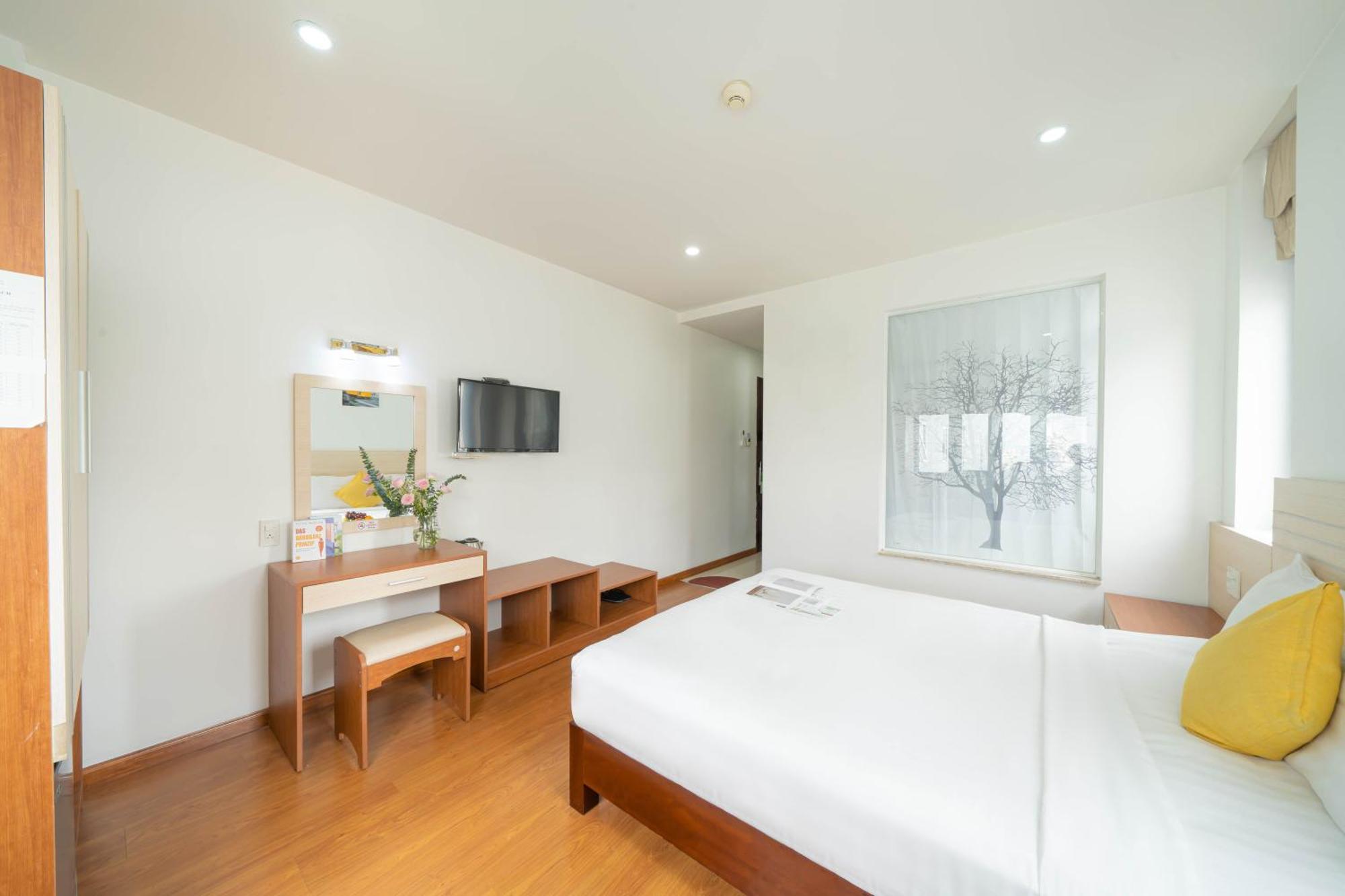 Happy Day Riverside & By Haviland Hotel 3*