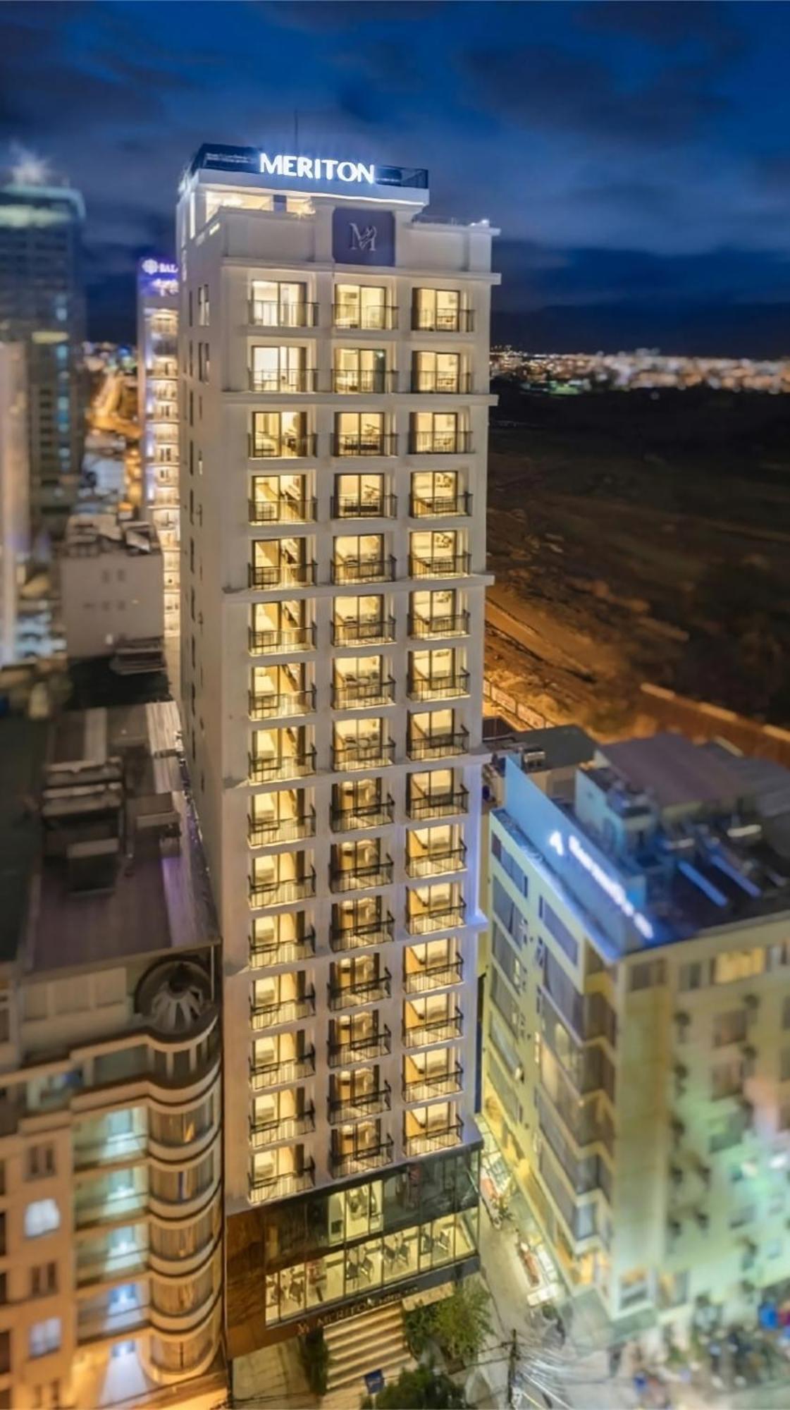 Meriton Khách sạn