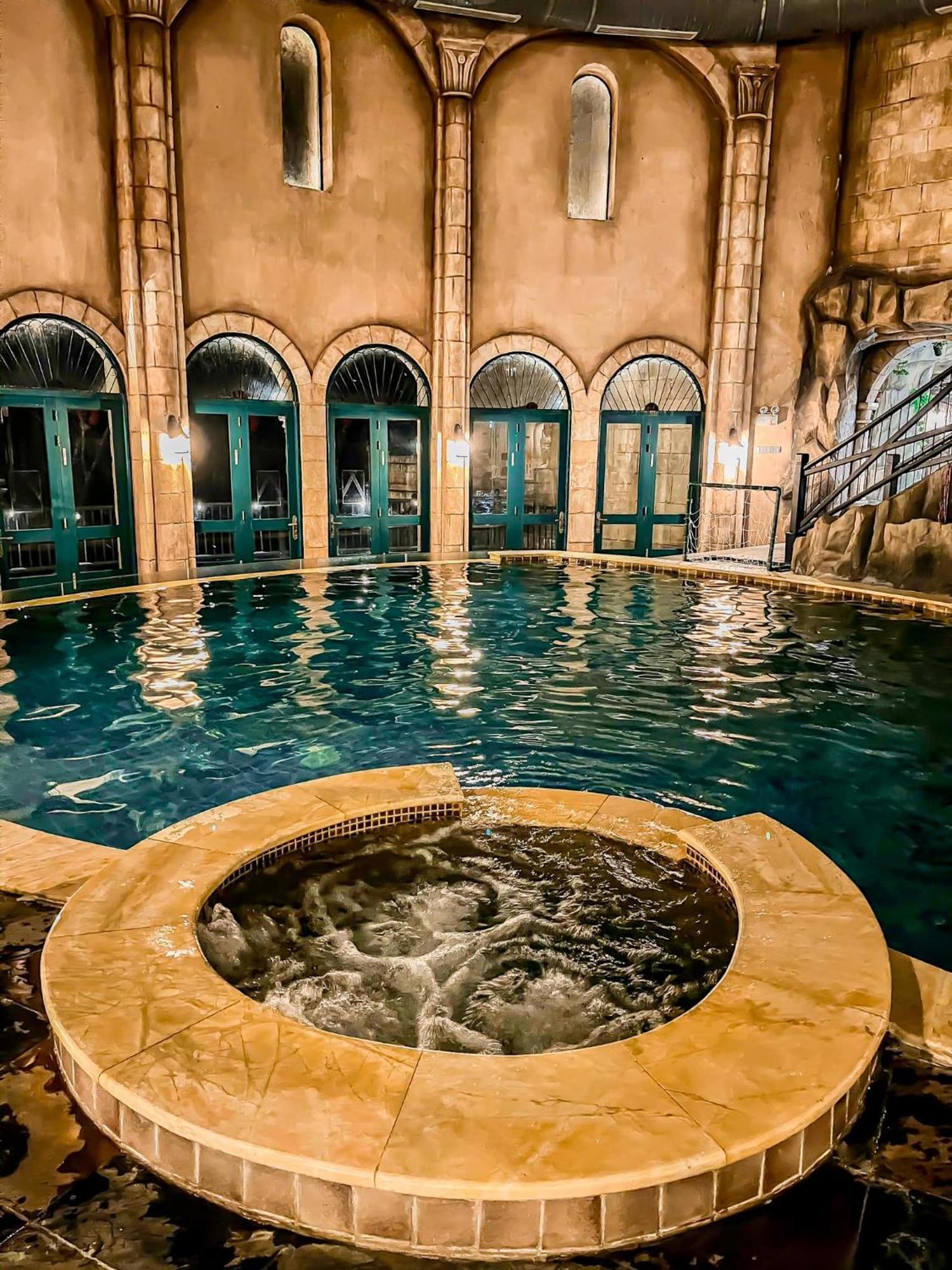 Hotel Mercure French Village Bana Hills 4*