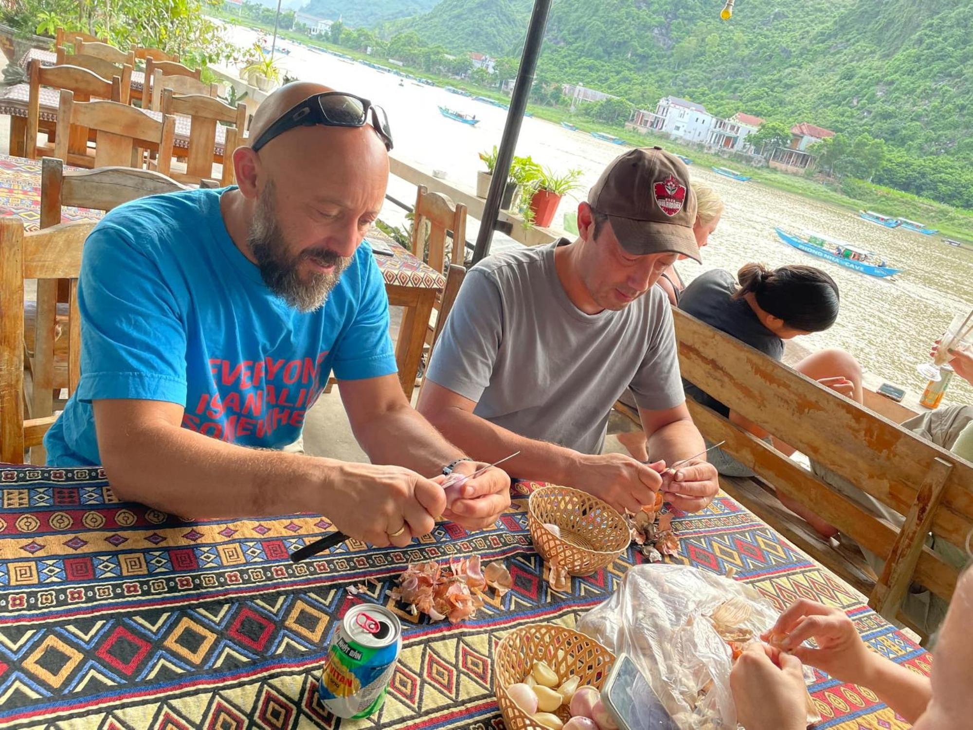 Homestay Funny Monkeys