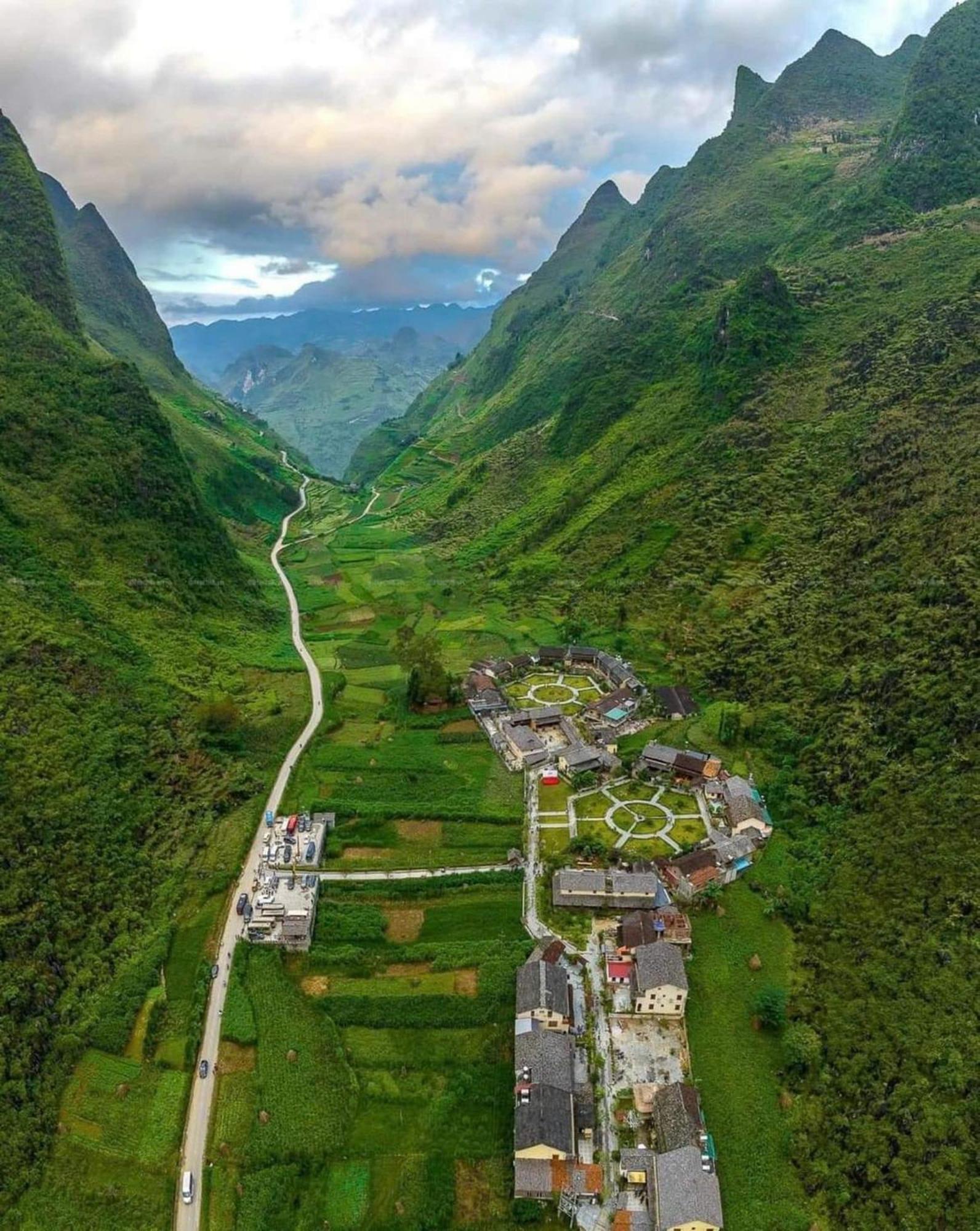 Valley Hostel Meo Vac