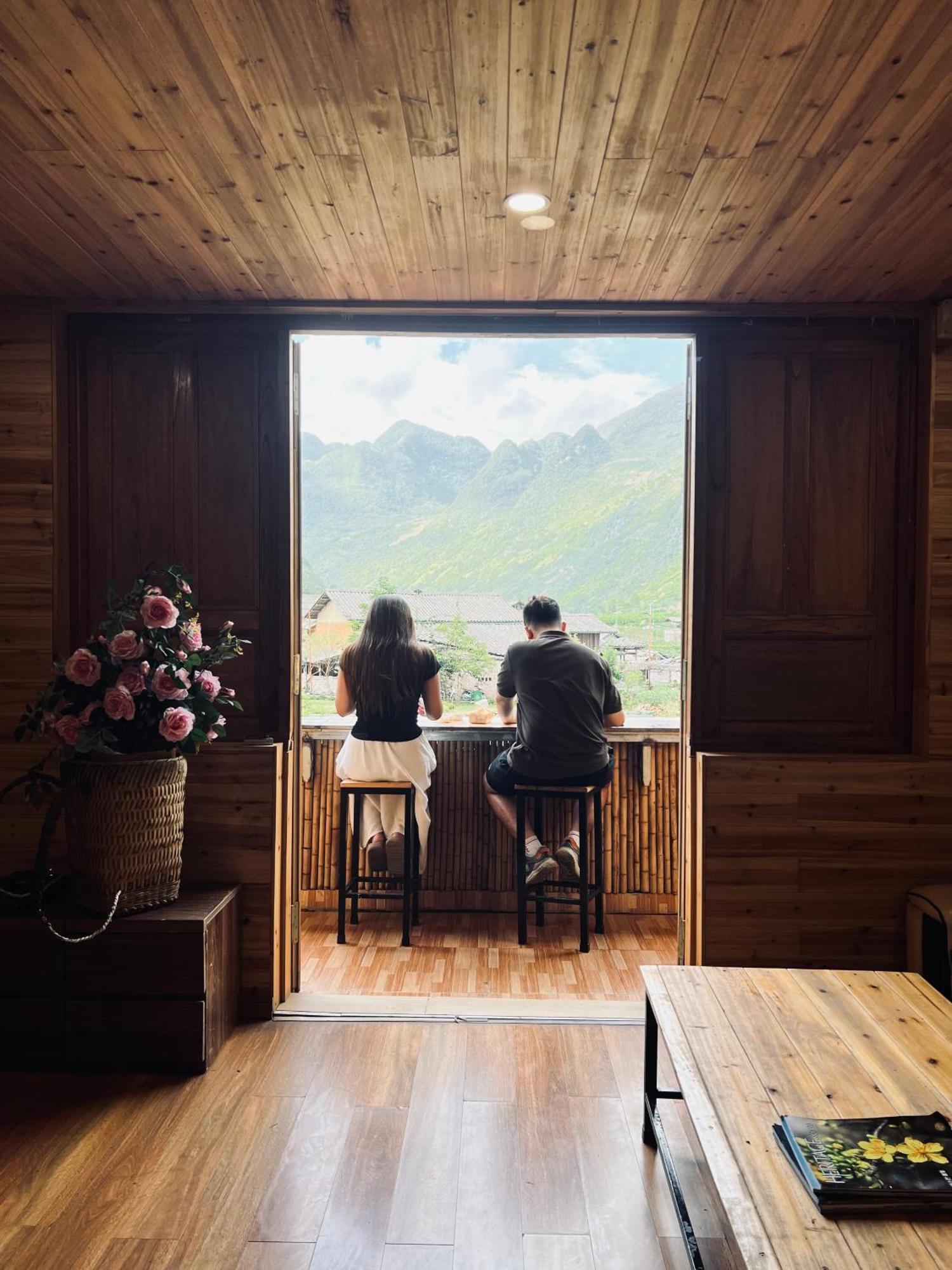 Valley Hostel *