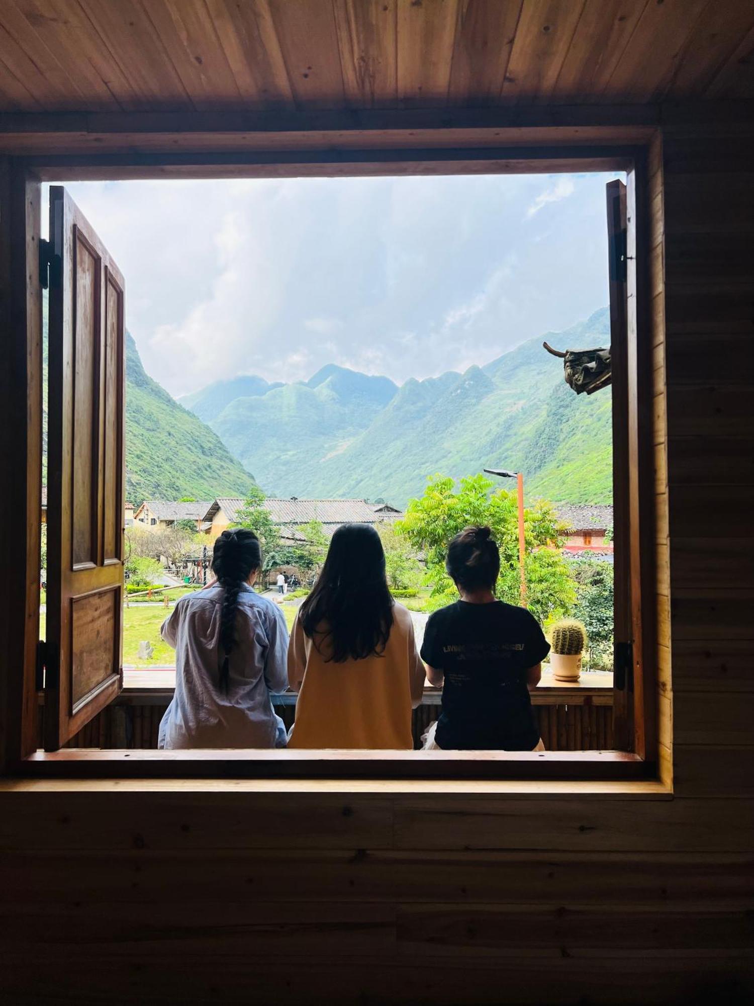 Hostel Valley *