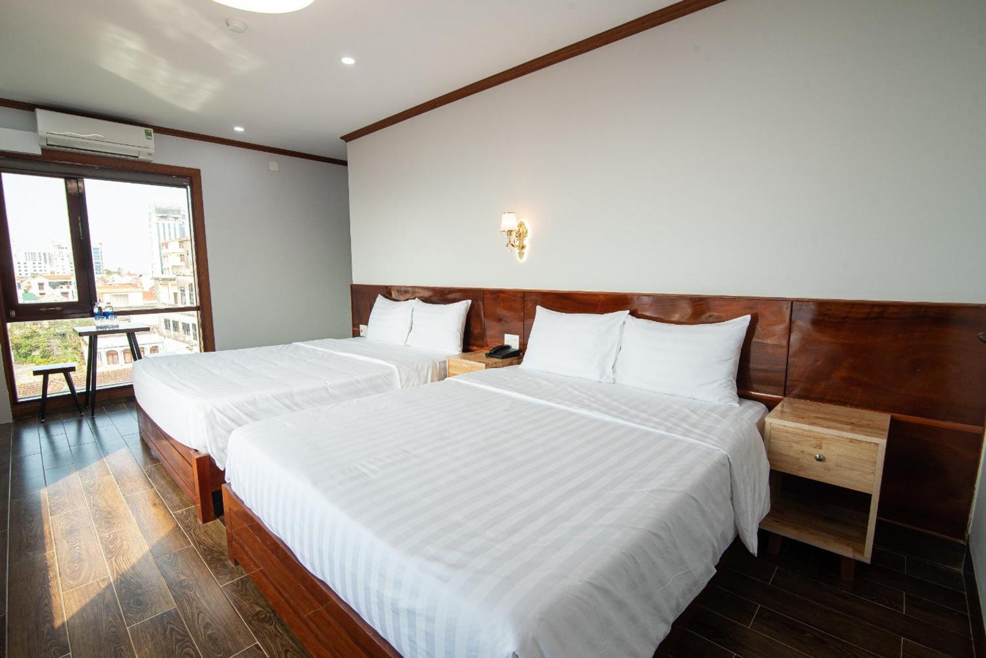 Hotel Minh Quang *