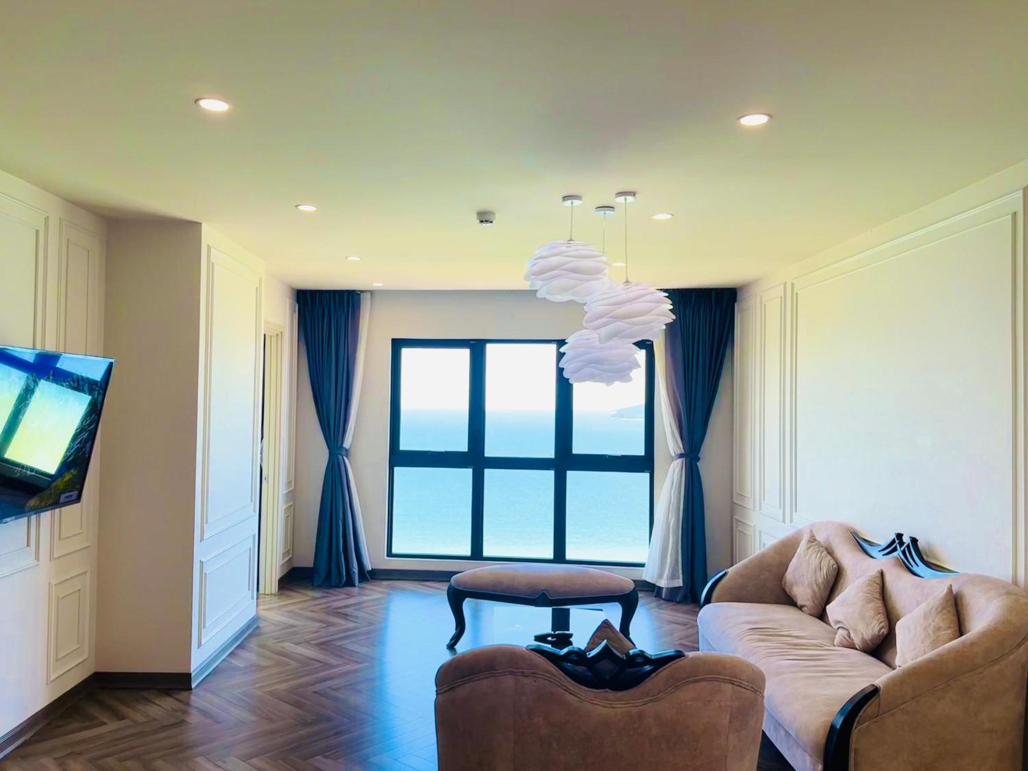 Gold Coast Luxury - Ocean View Apartment *