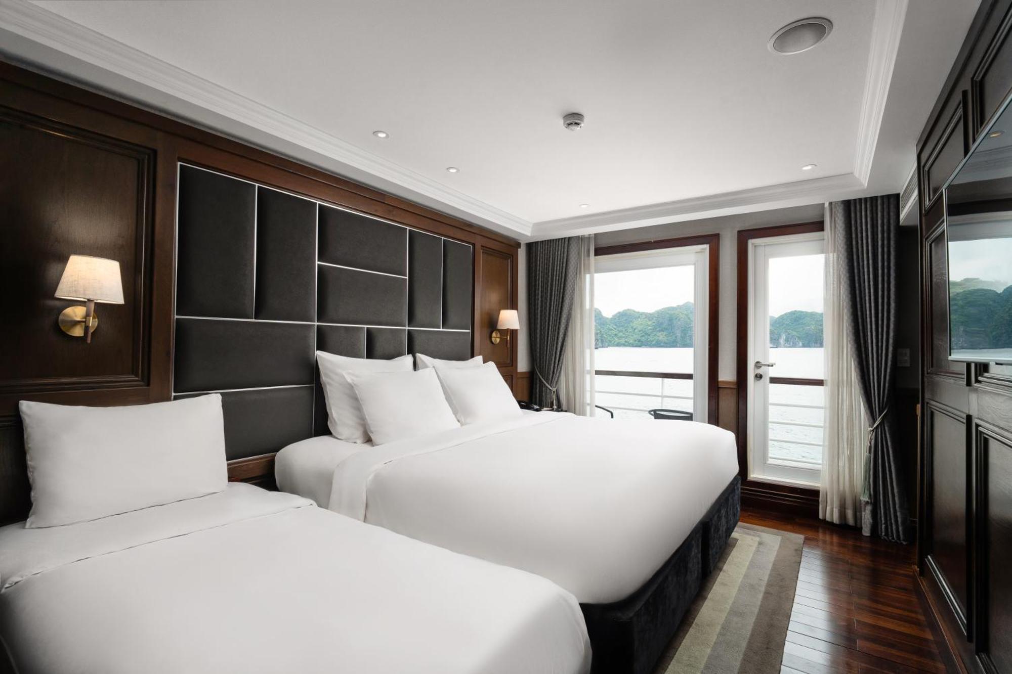 Ambassador Cruise Halong Bay 5* Hạ Long