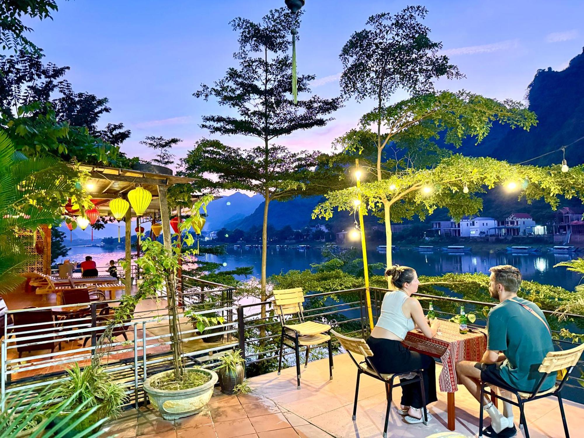 Coco Riverside * Phong Nha