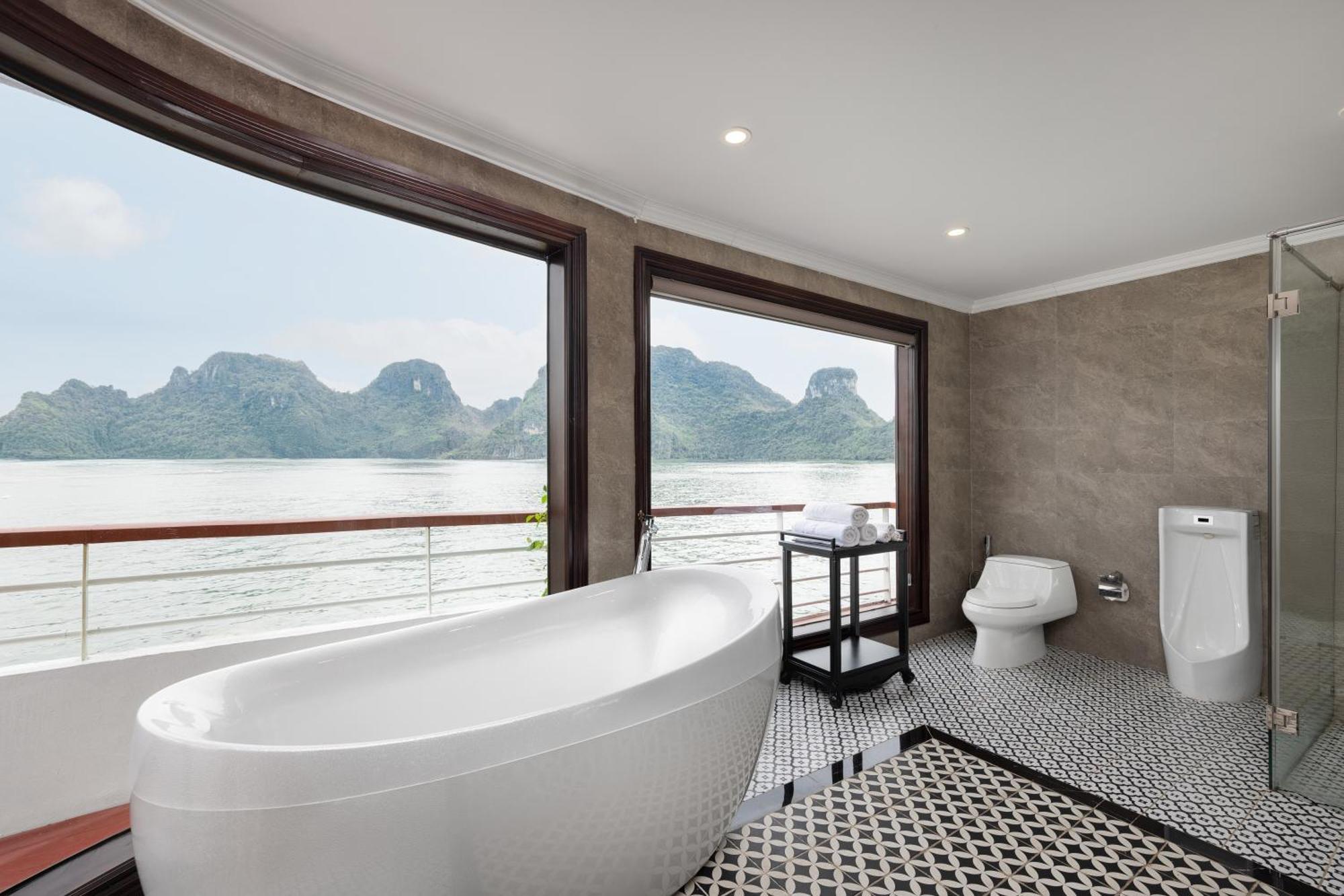 Aqua Of The Seas Cruise Halong 5* Hạ Long