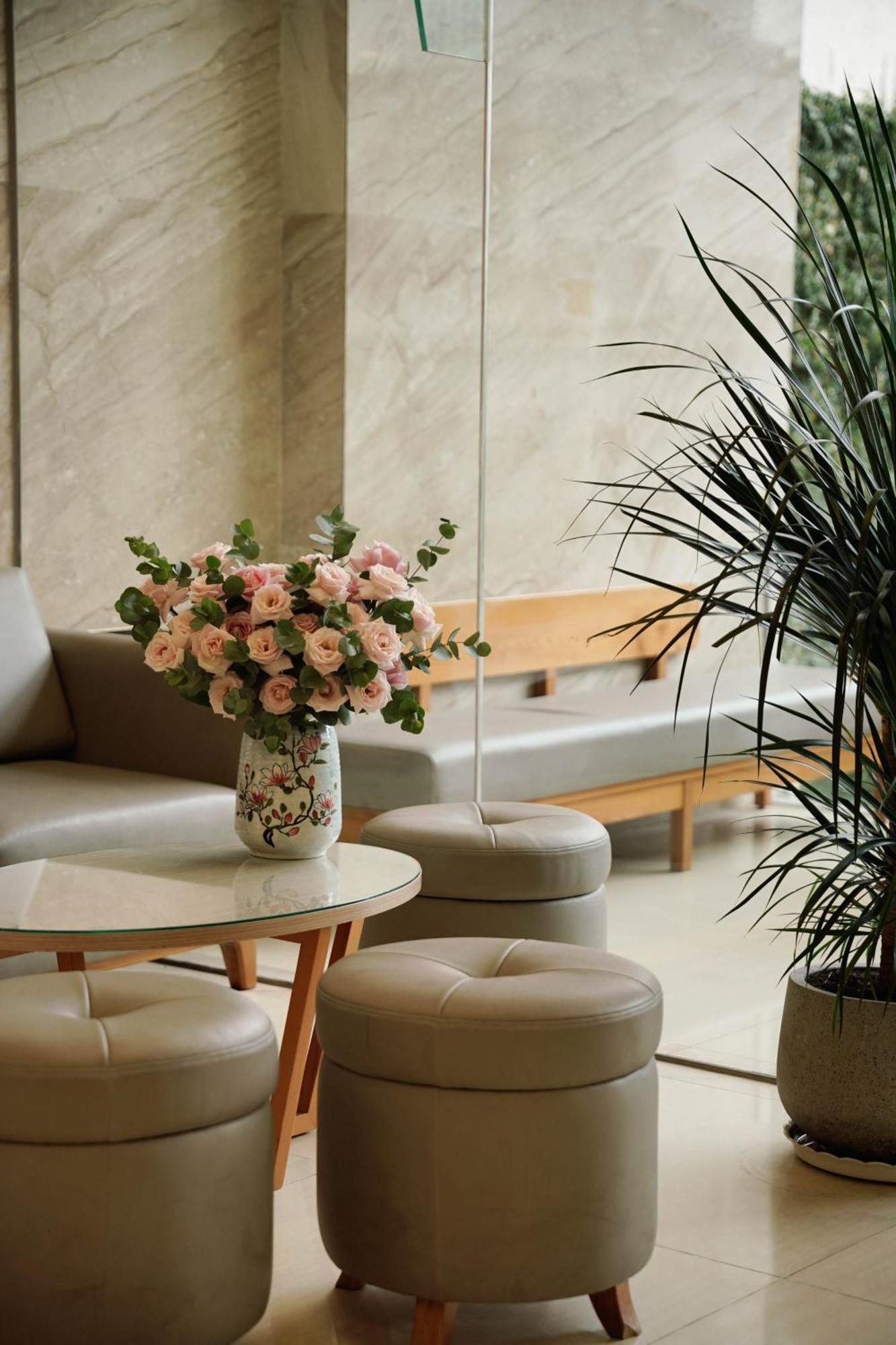 Elite Hotel 4*