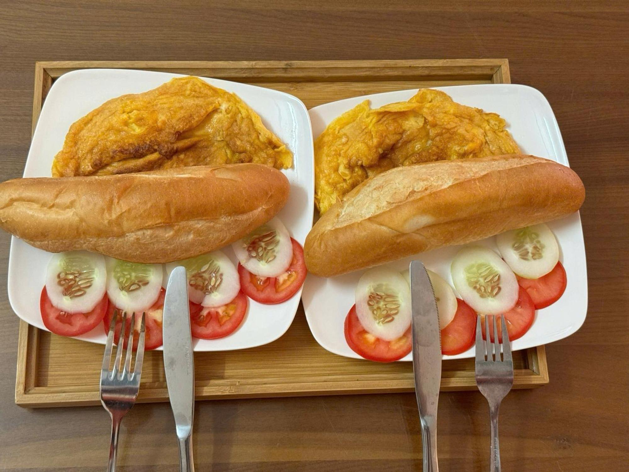 Kim's & *