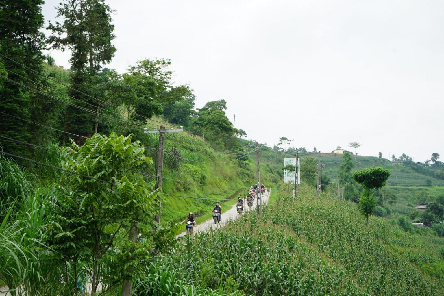 Time Travel - Loop Tour Homestay Ha Giang