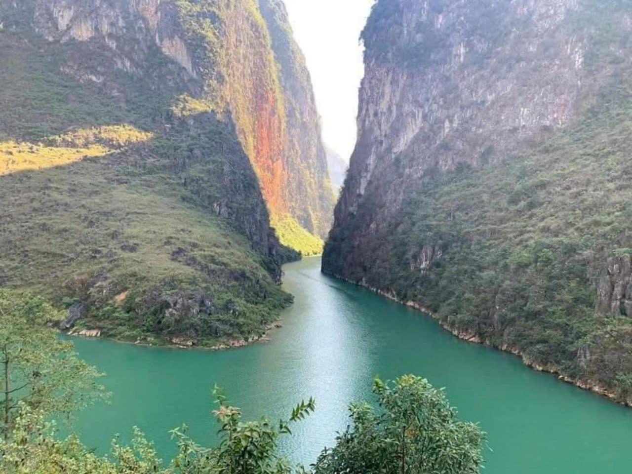 Time Travel - Loop Tour Homestay Ha Giang