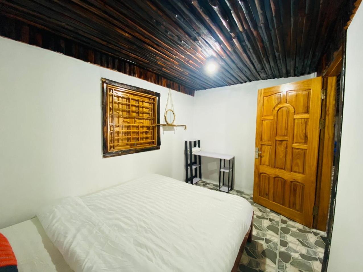 Bed & Breakfast Muong Hoa Peaceful & *
