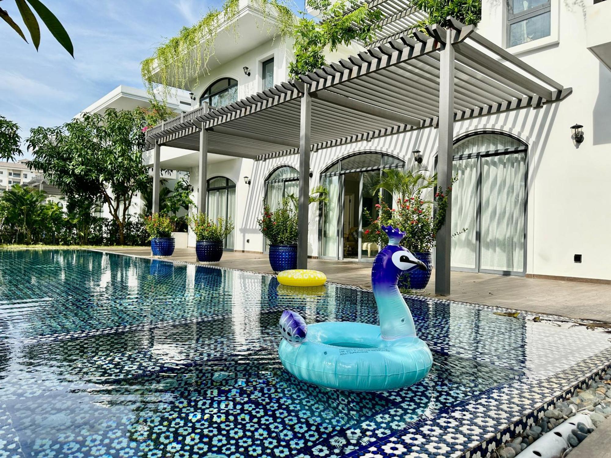 Bellevue West 4br Beachfront With Private Swimming Pool * Phu Quoc