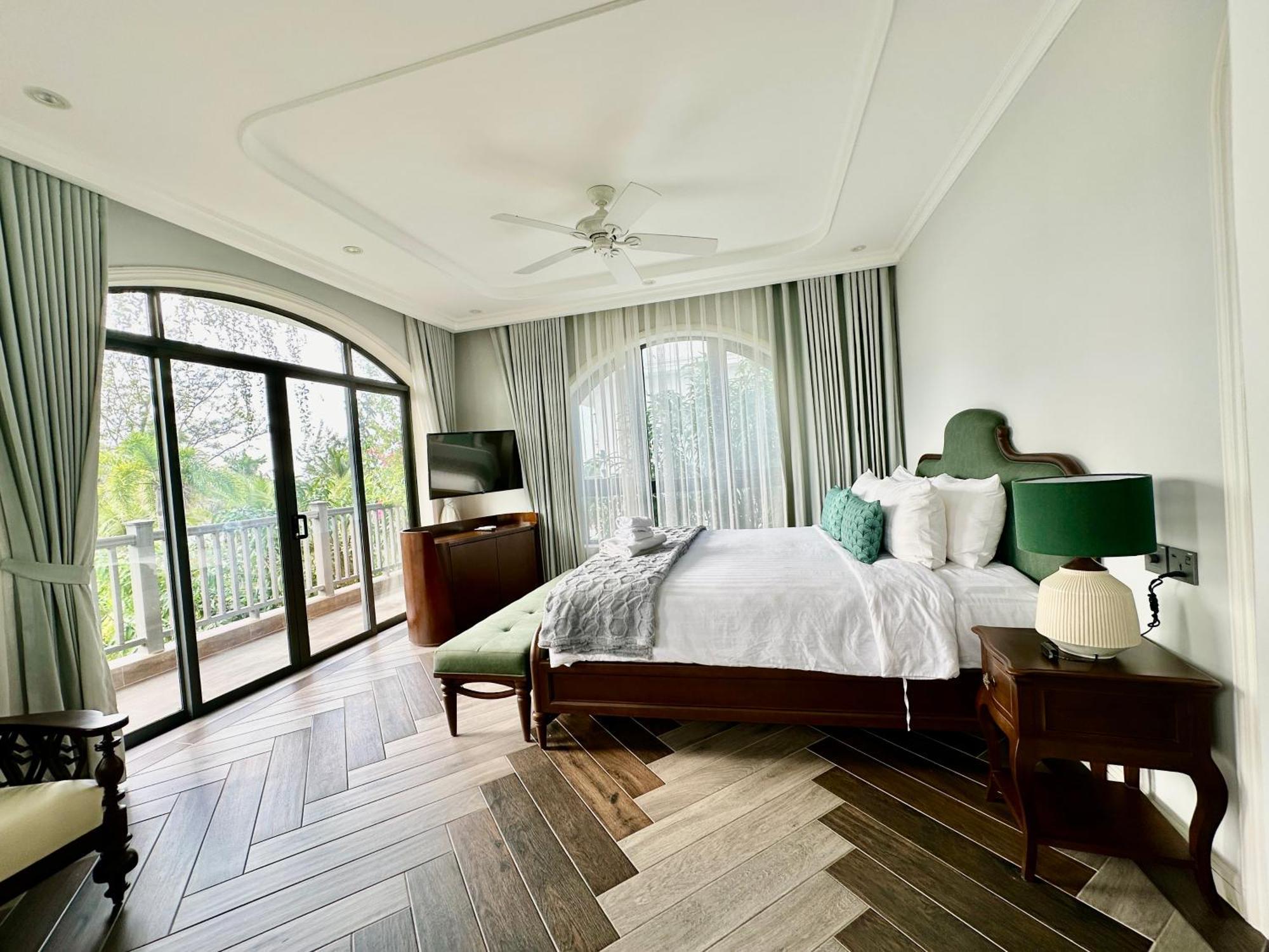 Villa Bellevue West 4br Beachfront With Private Swimming Pool Phu Quoc
