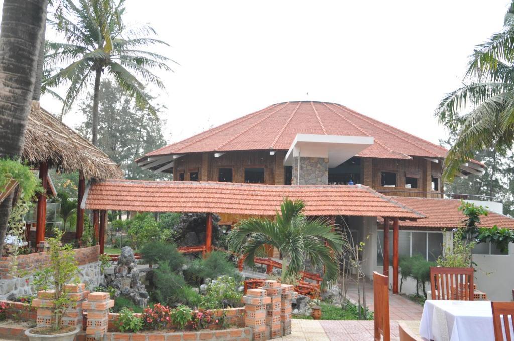 Resort Stork Village Lang Co