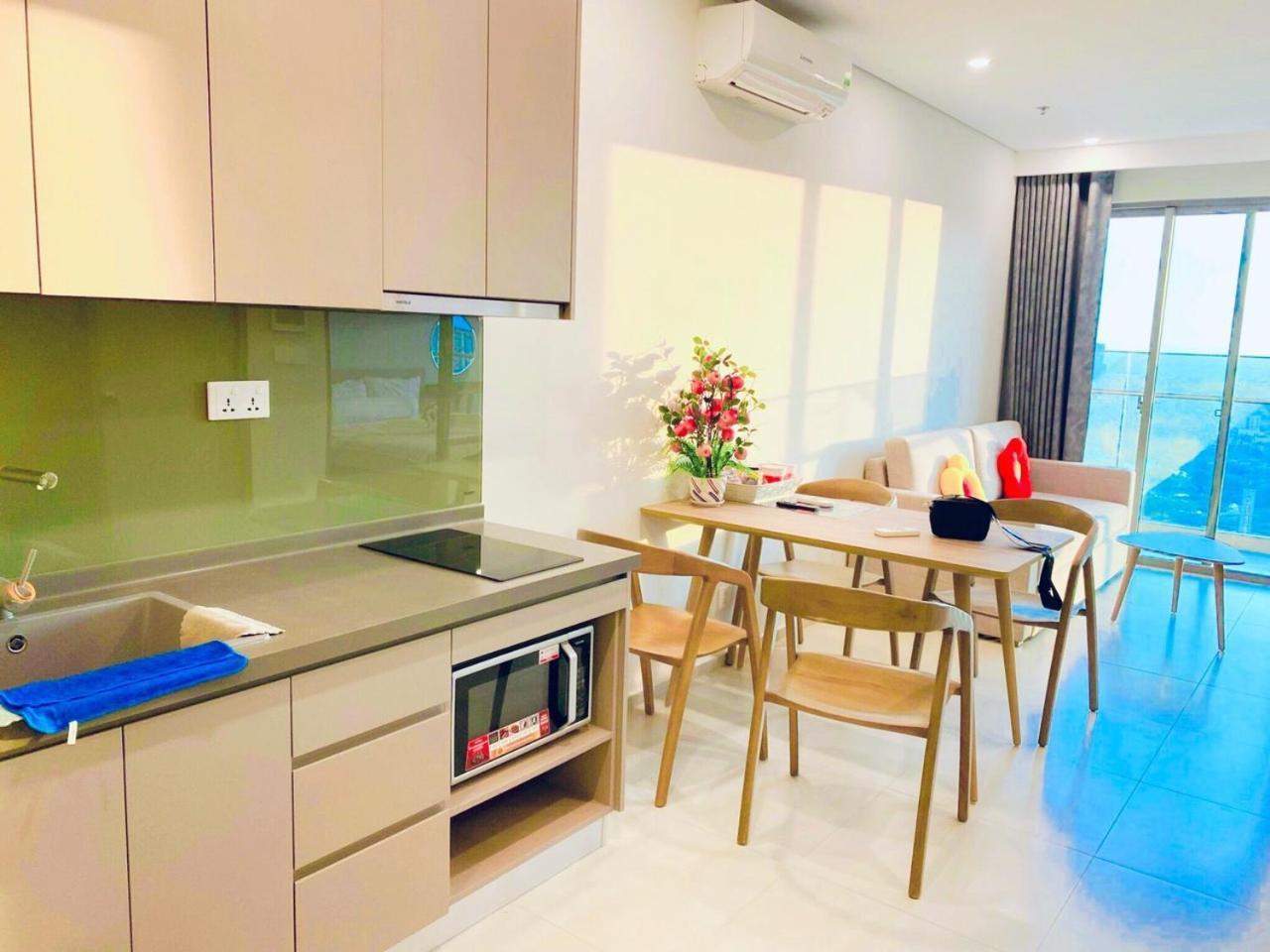 Seahorse House - Csj Tower Building, Sea-view & Sea-walking-distance Apartment *