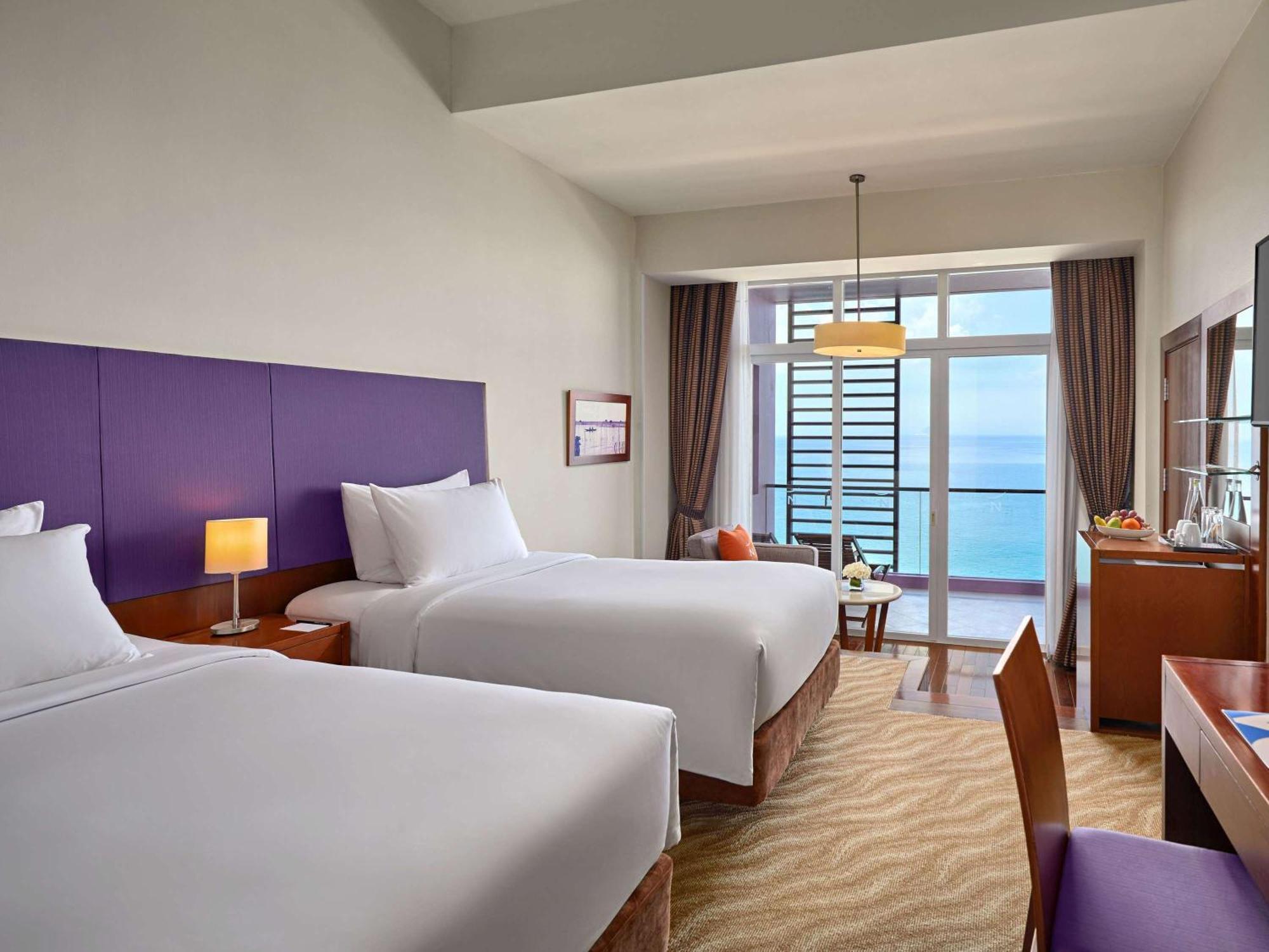 Novotel Khách sạn 4*