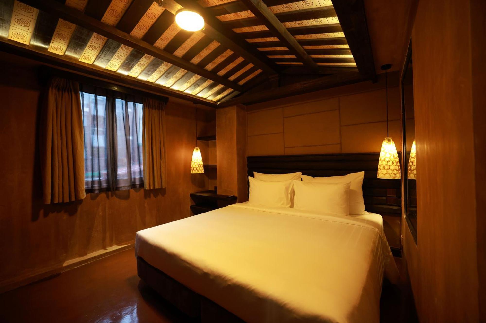 Hotel Kecho Legacy & 4*