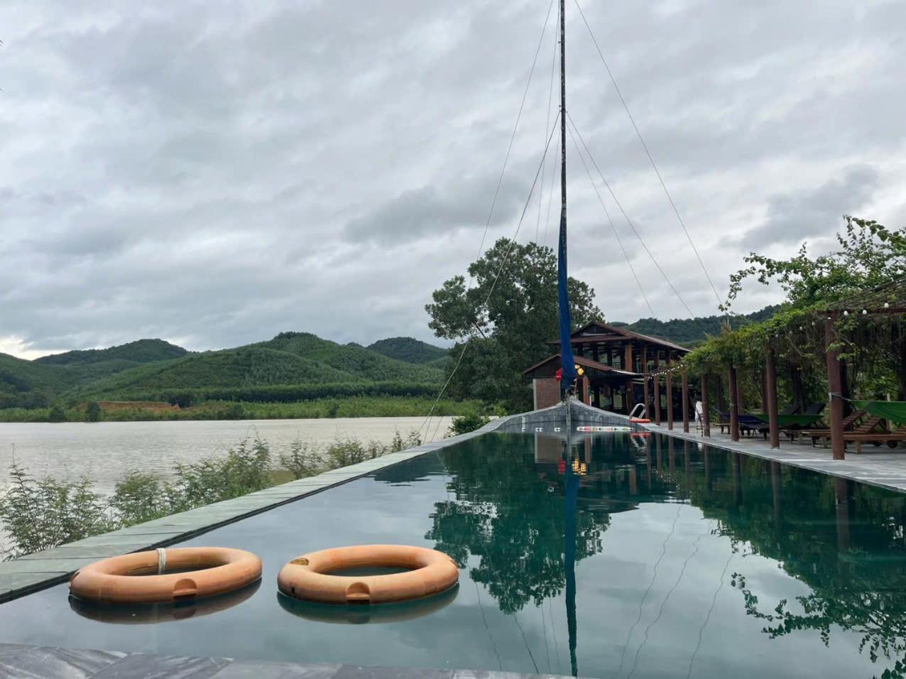Nguyen Shack Retreat * Phong Nha