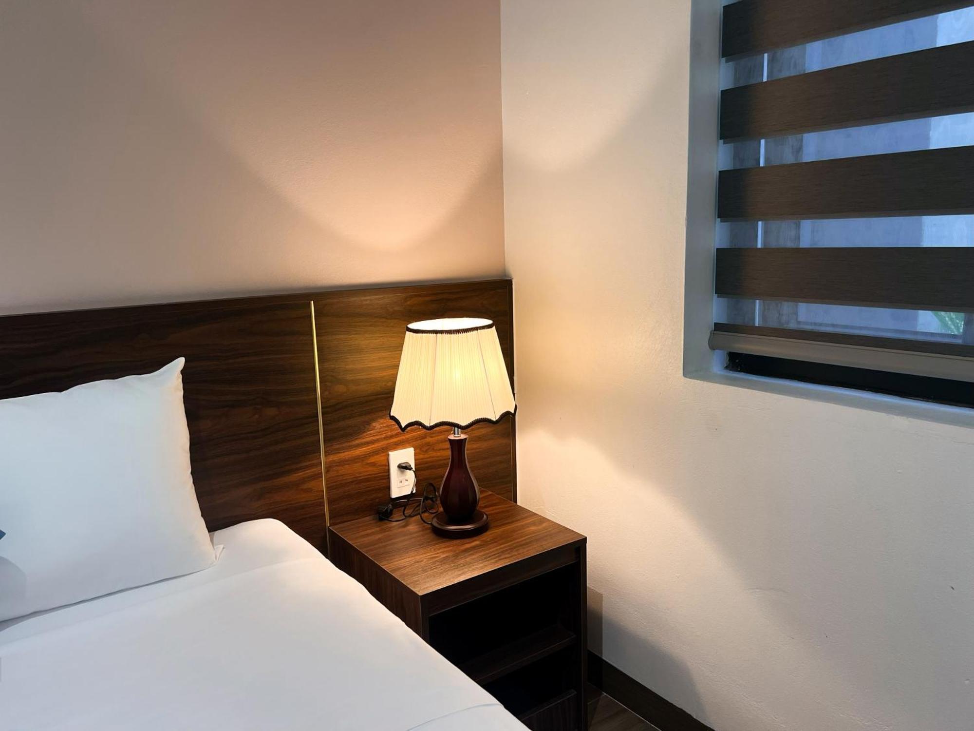 Edenam Boutique Ha Long