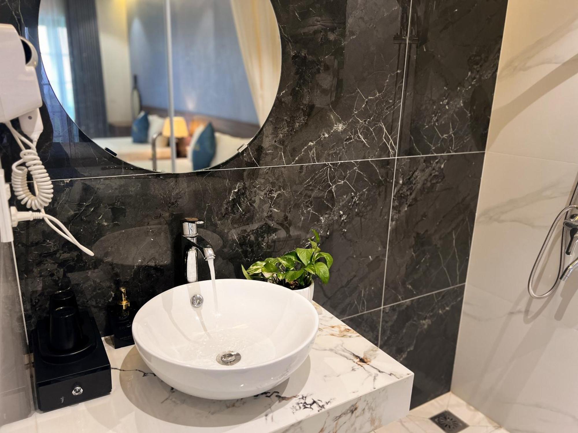 Hotel Edenam Boutique Ha Long
