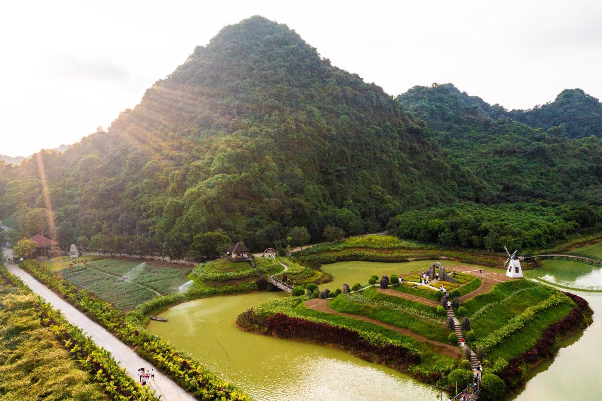 Thung Nham Khách sạn 3*