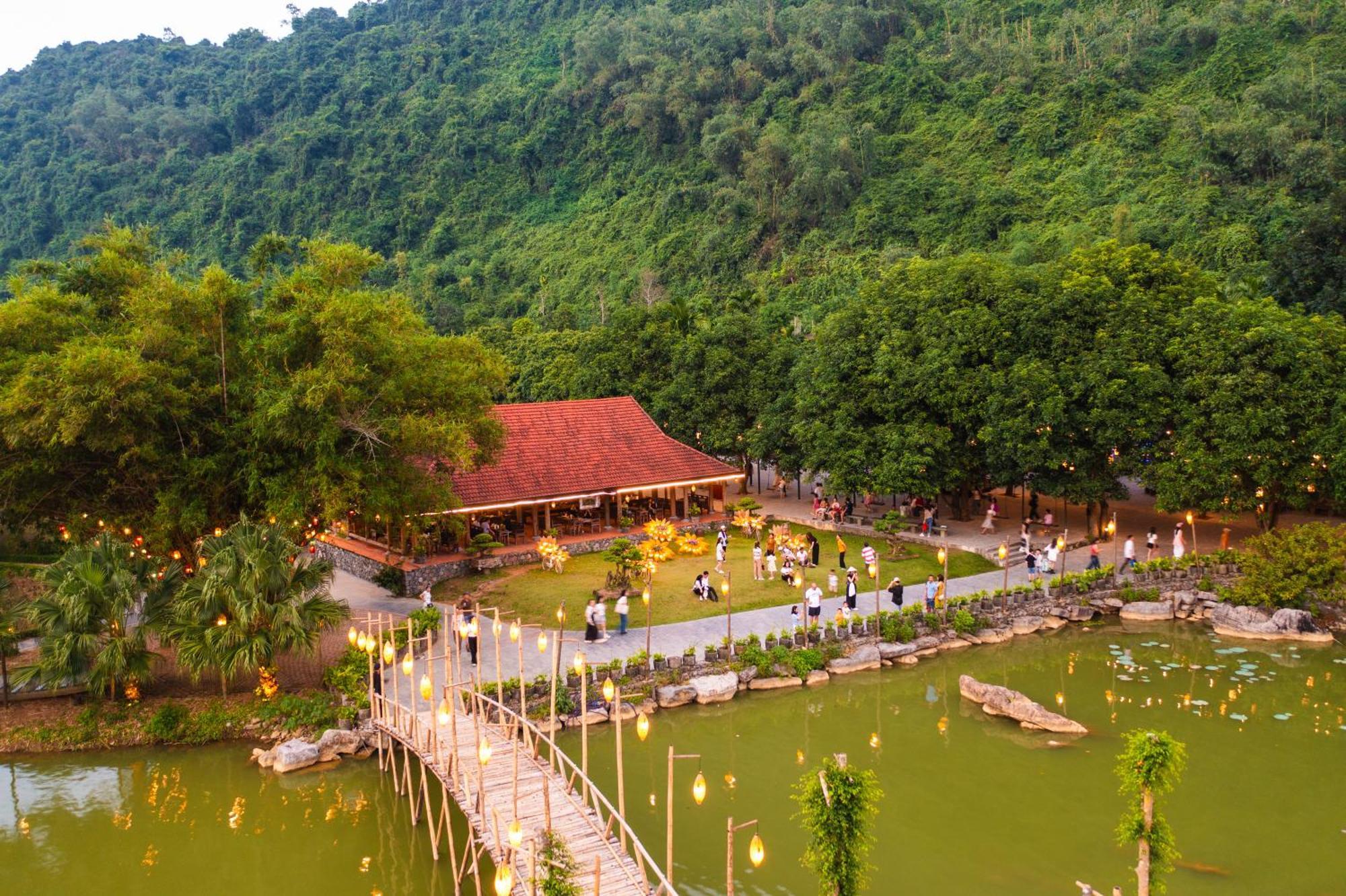 Hotel Thung Nham 3*