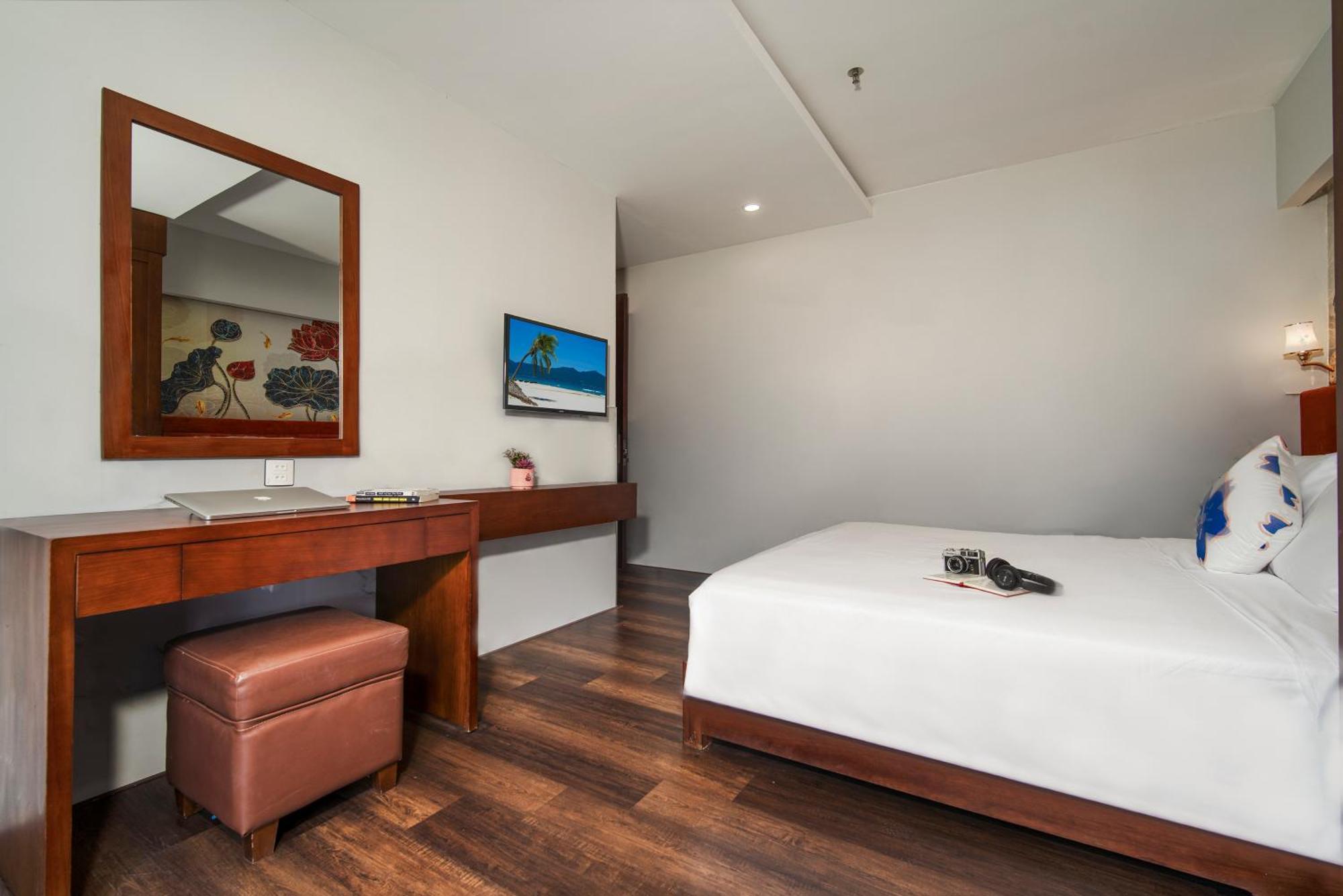 Delicate Hotel 4*