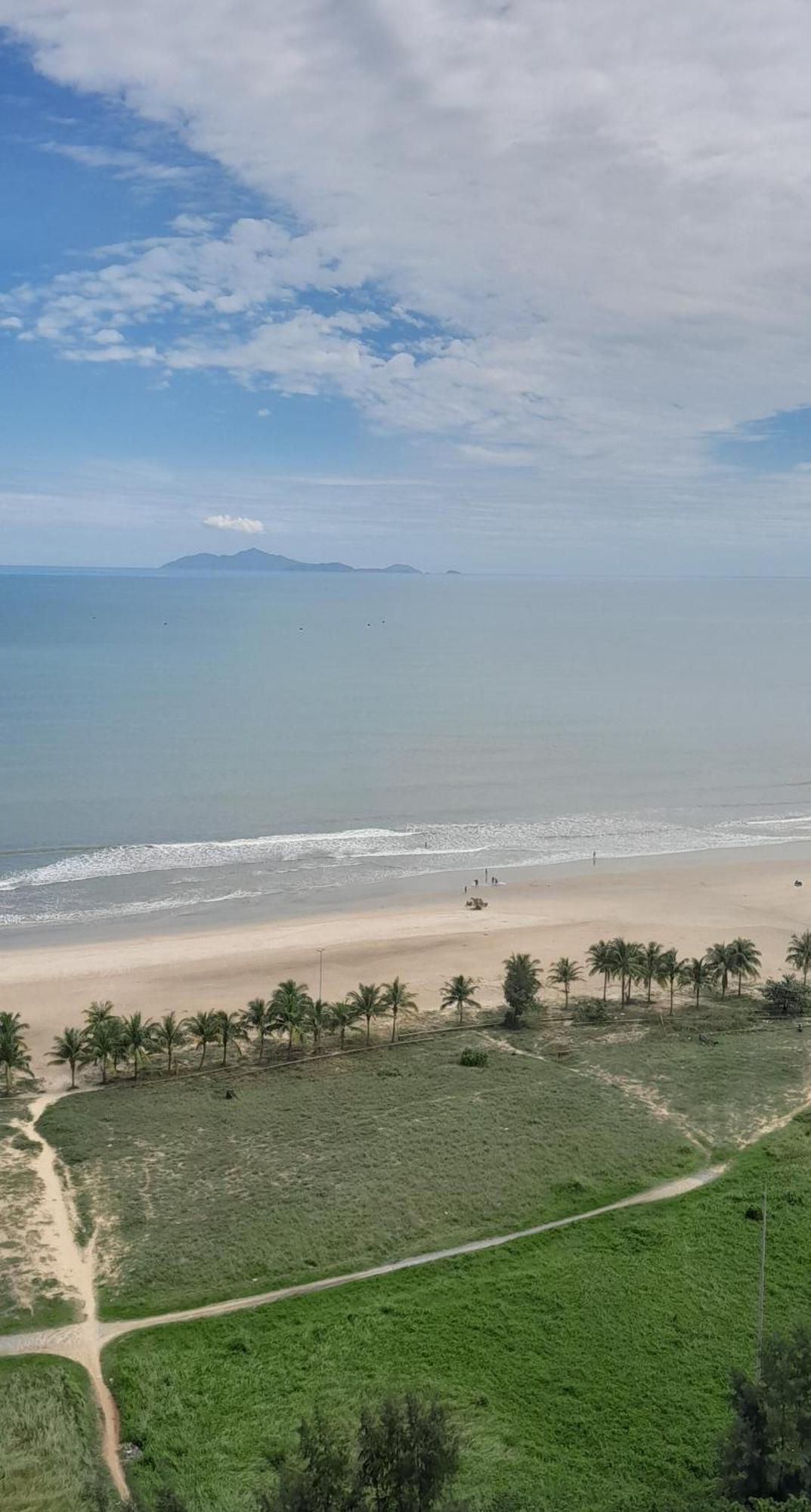 Apartment Beachfront Luxury - Rooftop Pool - Da Nang