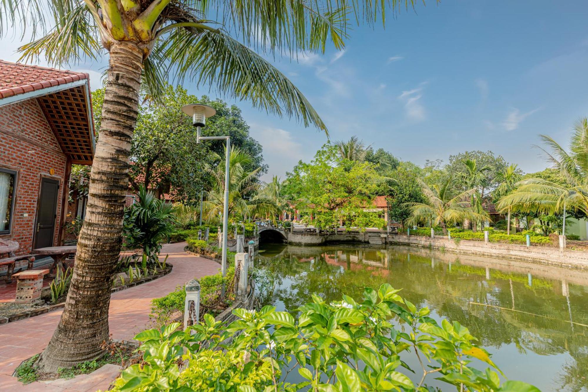 Tam Coc Garden * Ninh Binh