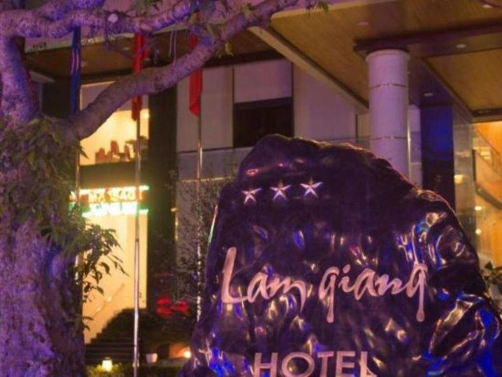 Hotel Lam Giang 3*