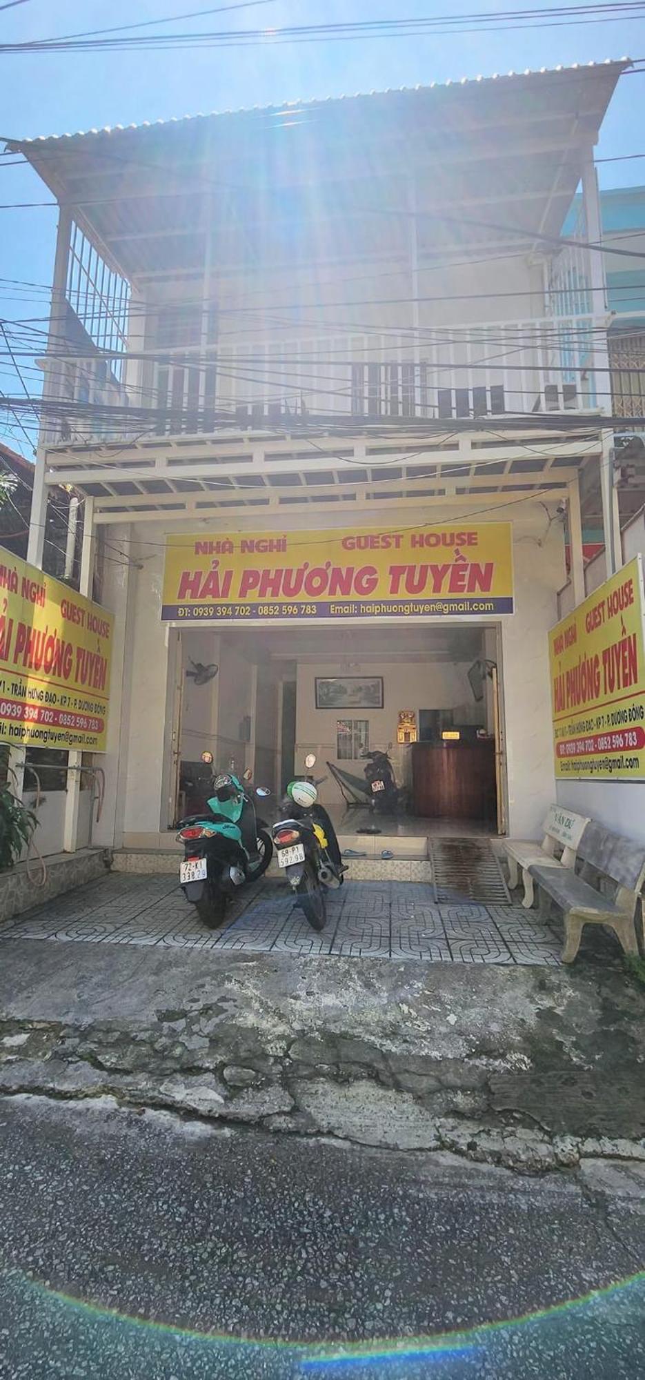 Phuong Tuyen *