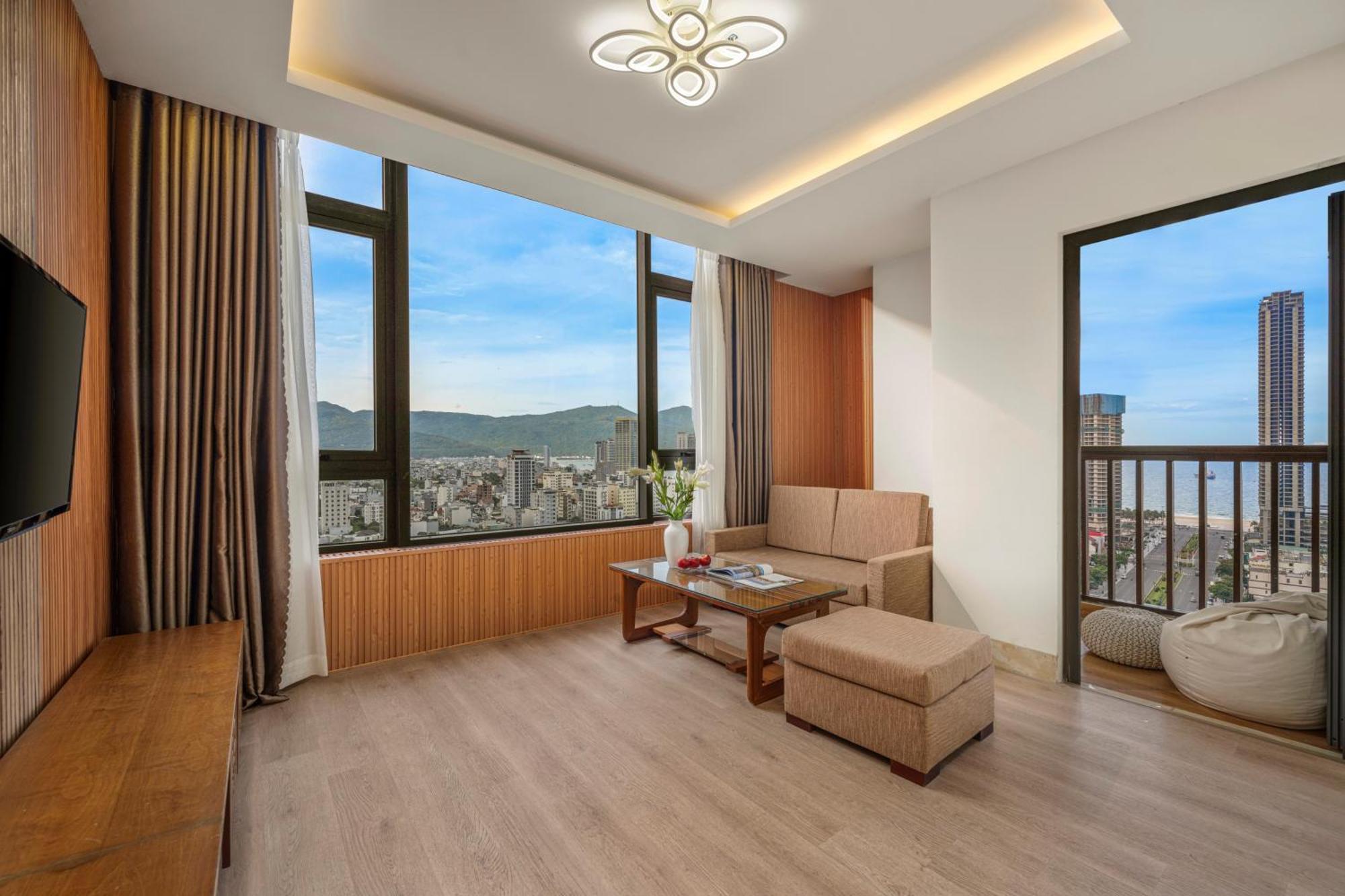 Nhu Minh Plaza 4*
