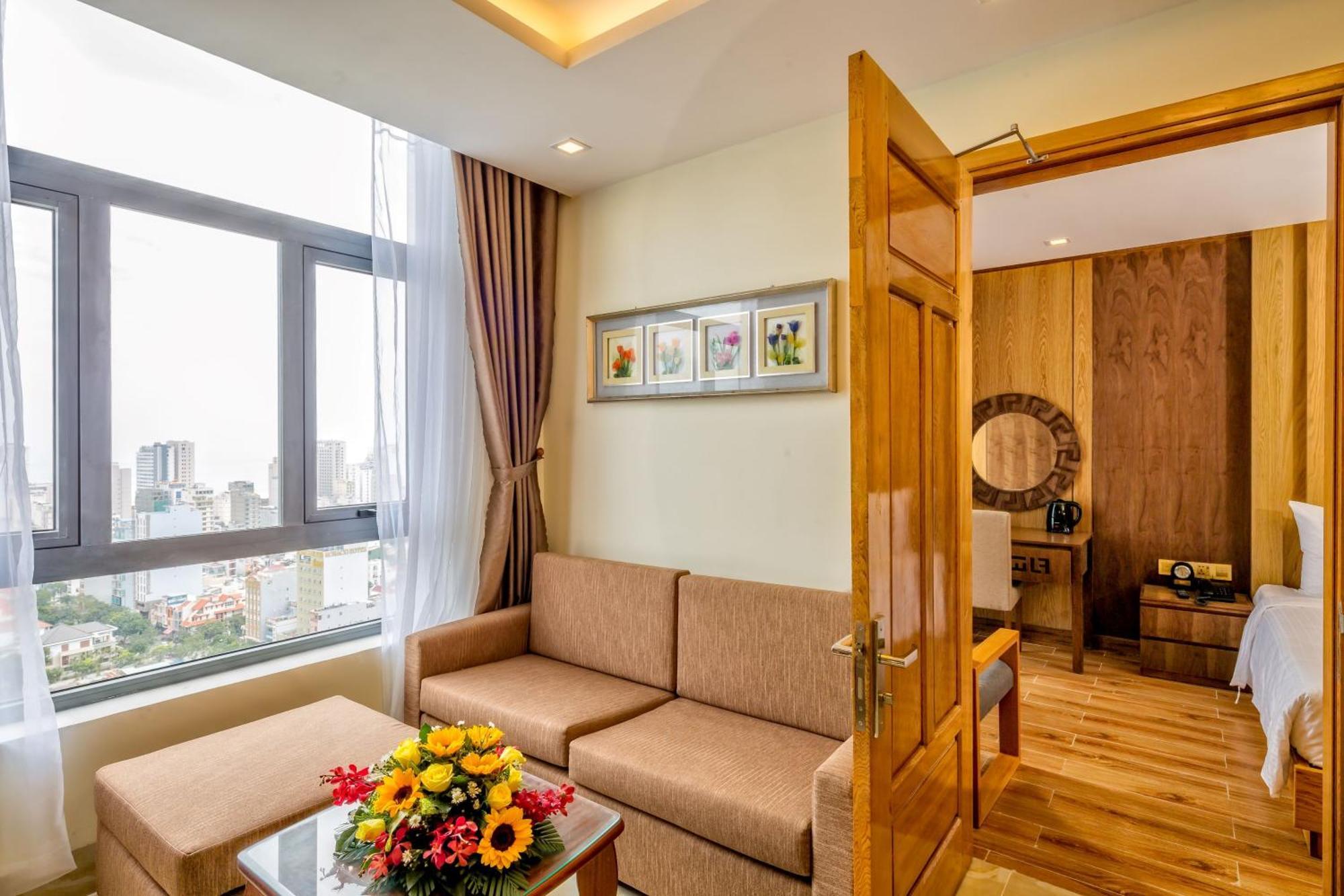Hotel Nhu Minh Plaza 4*