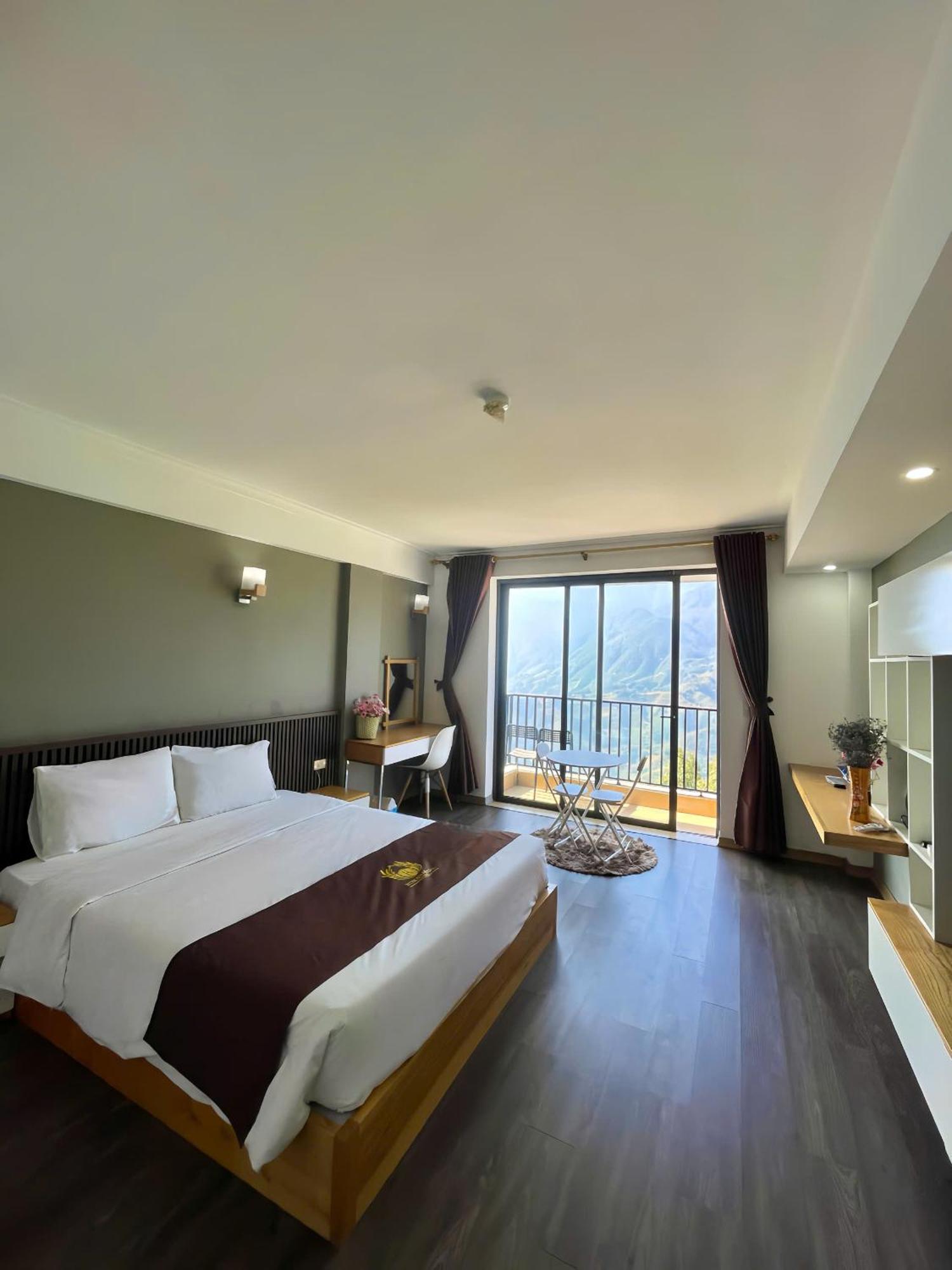 Hotel Roxana 3*