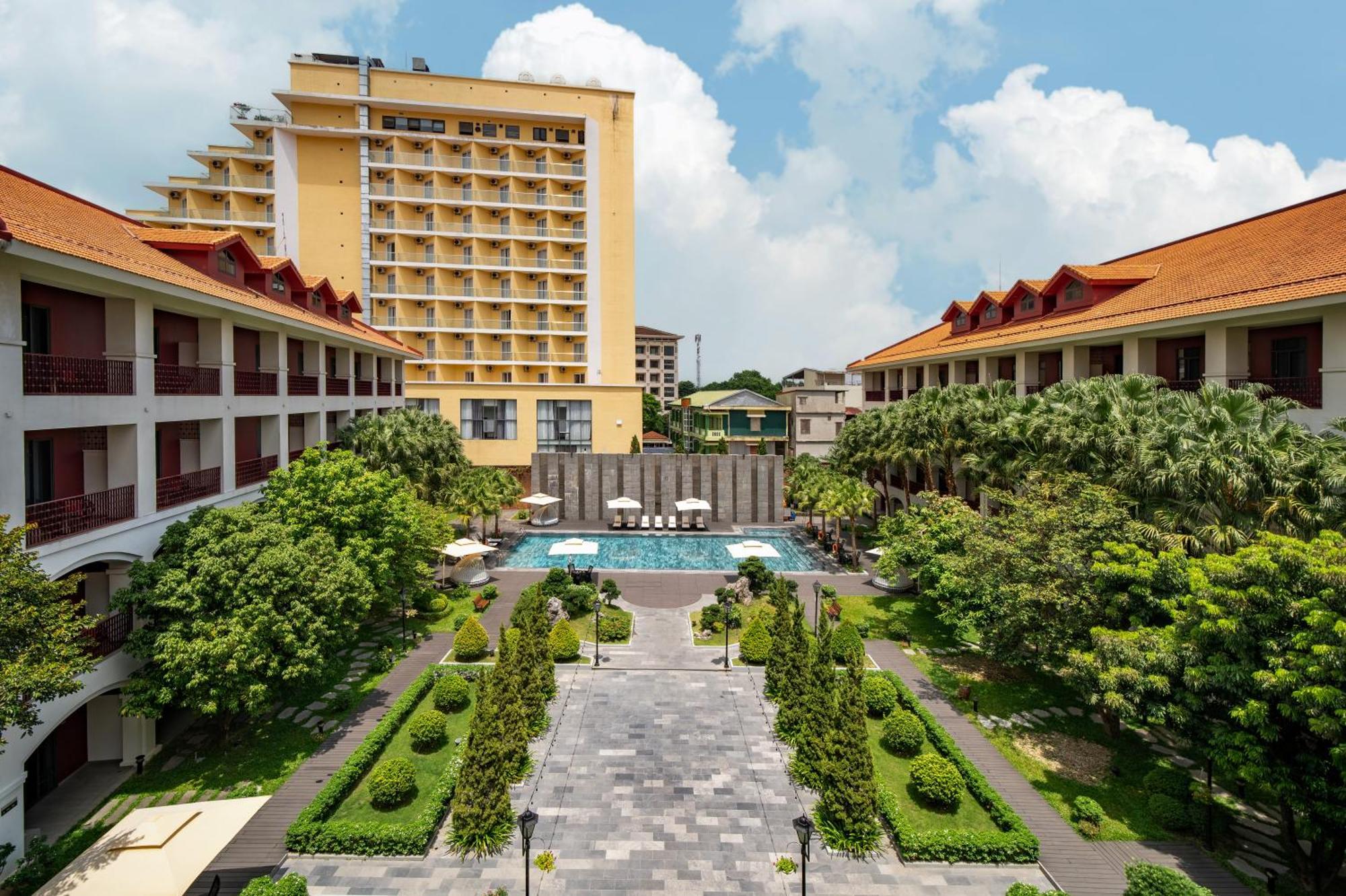 Senna Hotel 5*