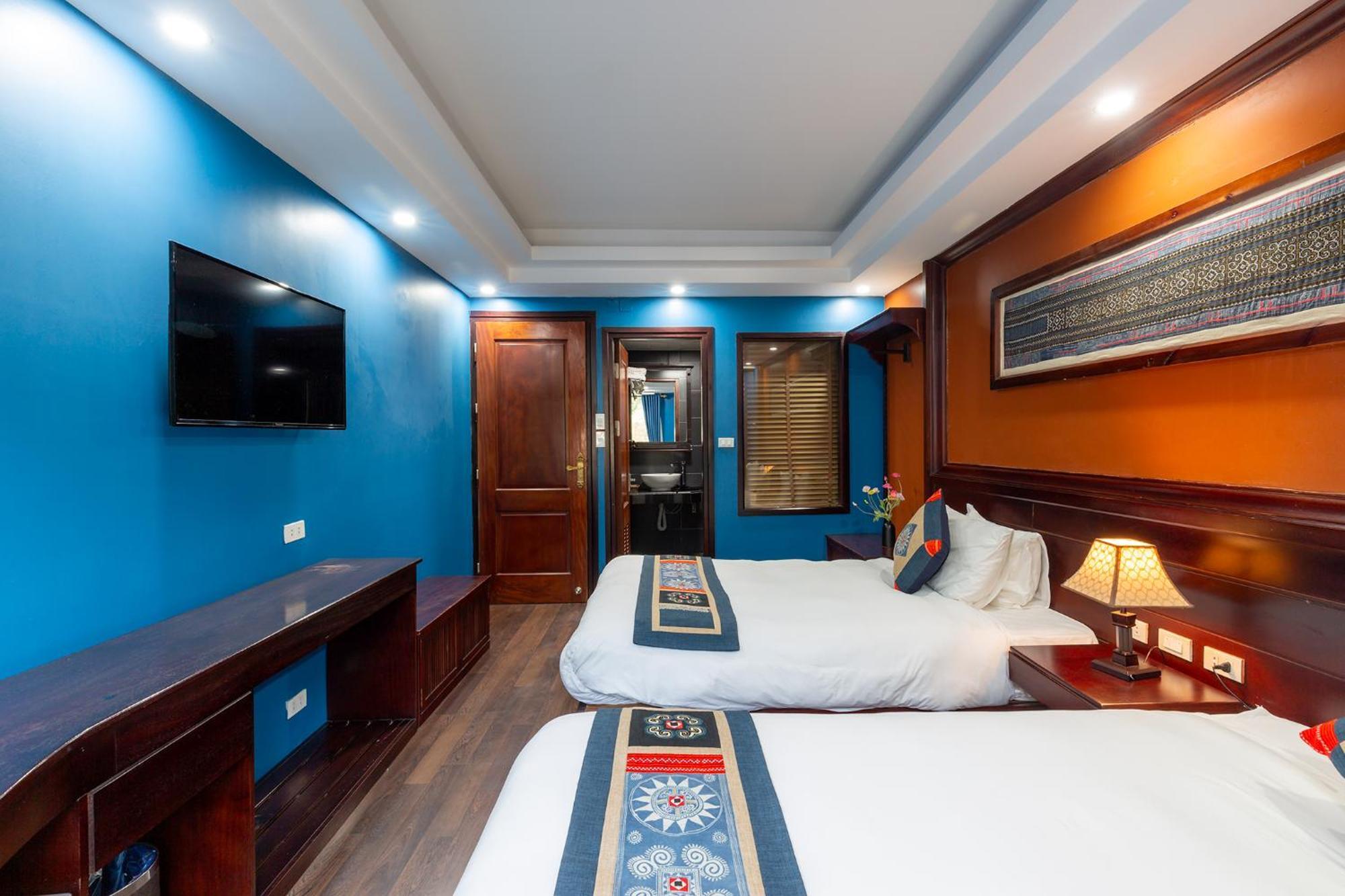Hotel Full House 3*