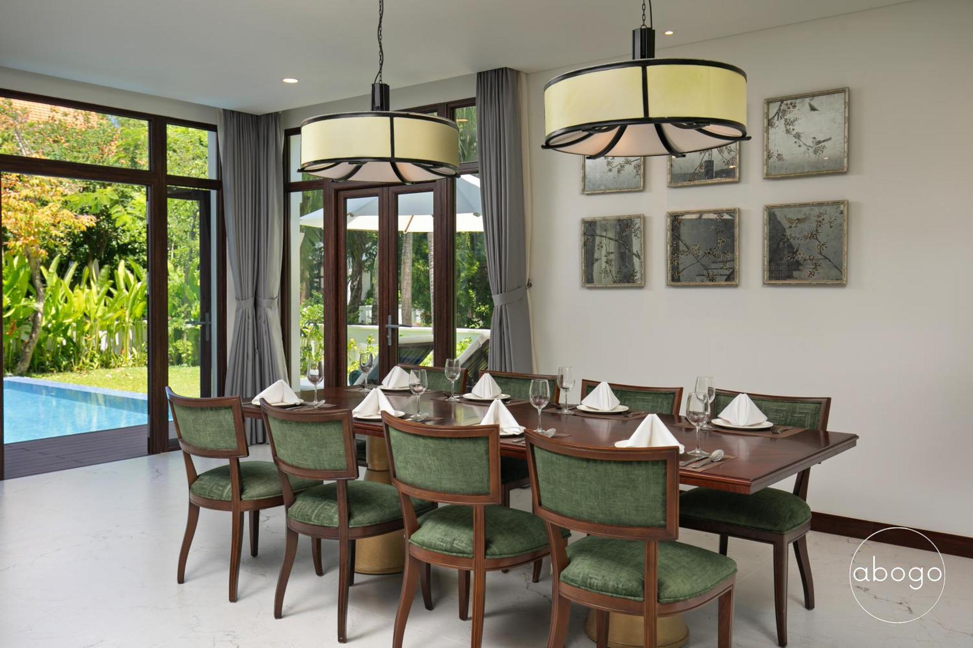 Abogo Luxury Villa *