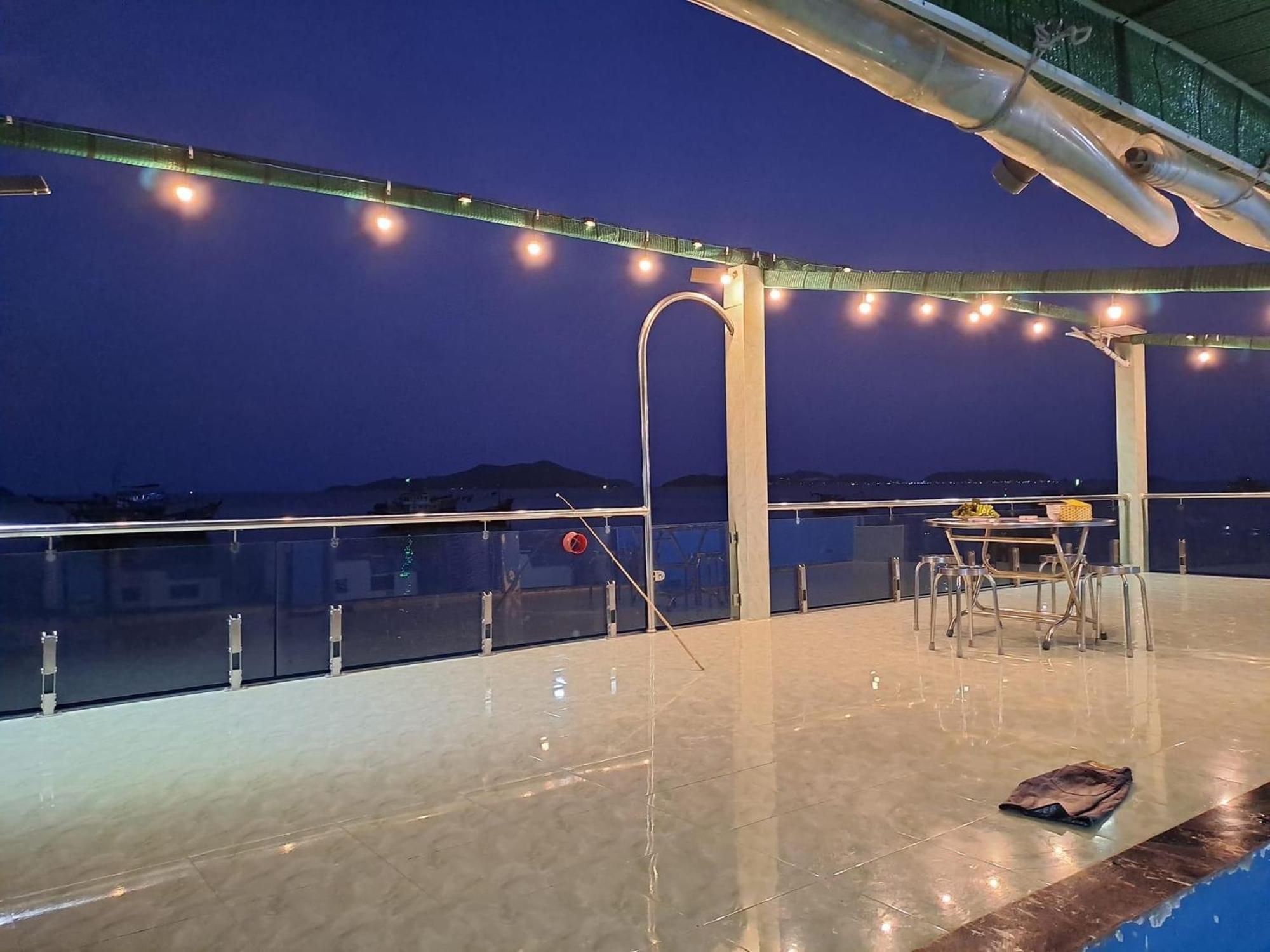 Sky & Sea Hotel