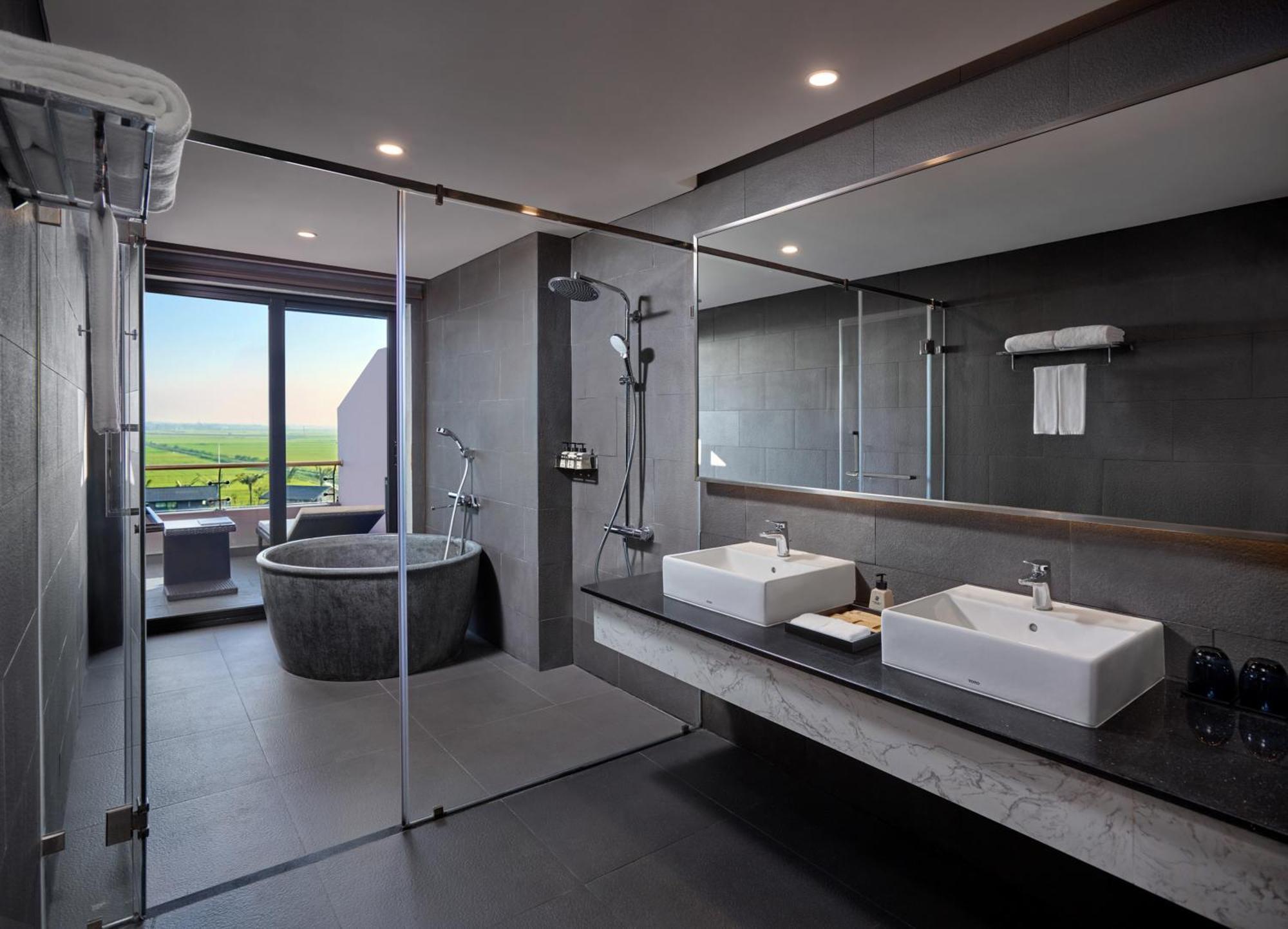 Resort Kobi Onsen Hue, Affiliated By Melia 5*