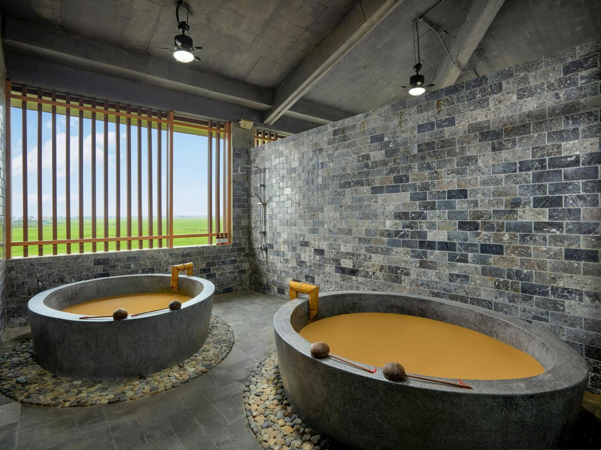 Kobi Onsen Hue, Affiliated By Melia