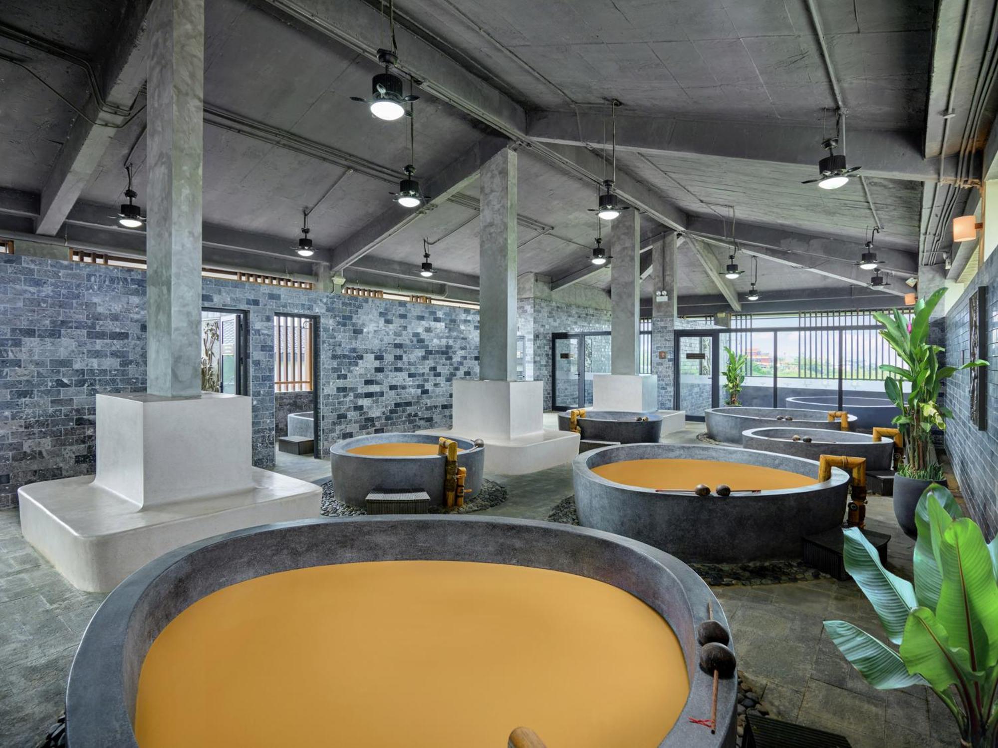 Kobi Onsen Hue, Affiliated By Melia 5*