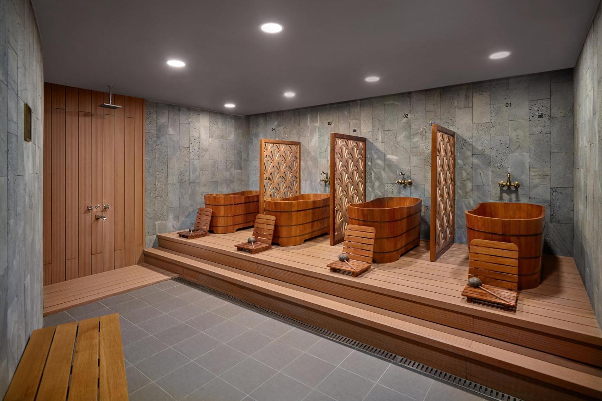 Kobi Onsen Hue, Affiliated By Melia Hue