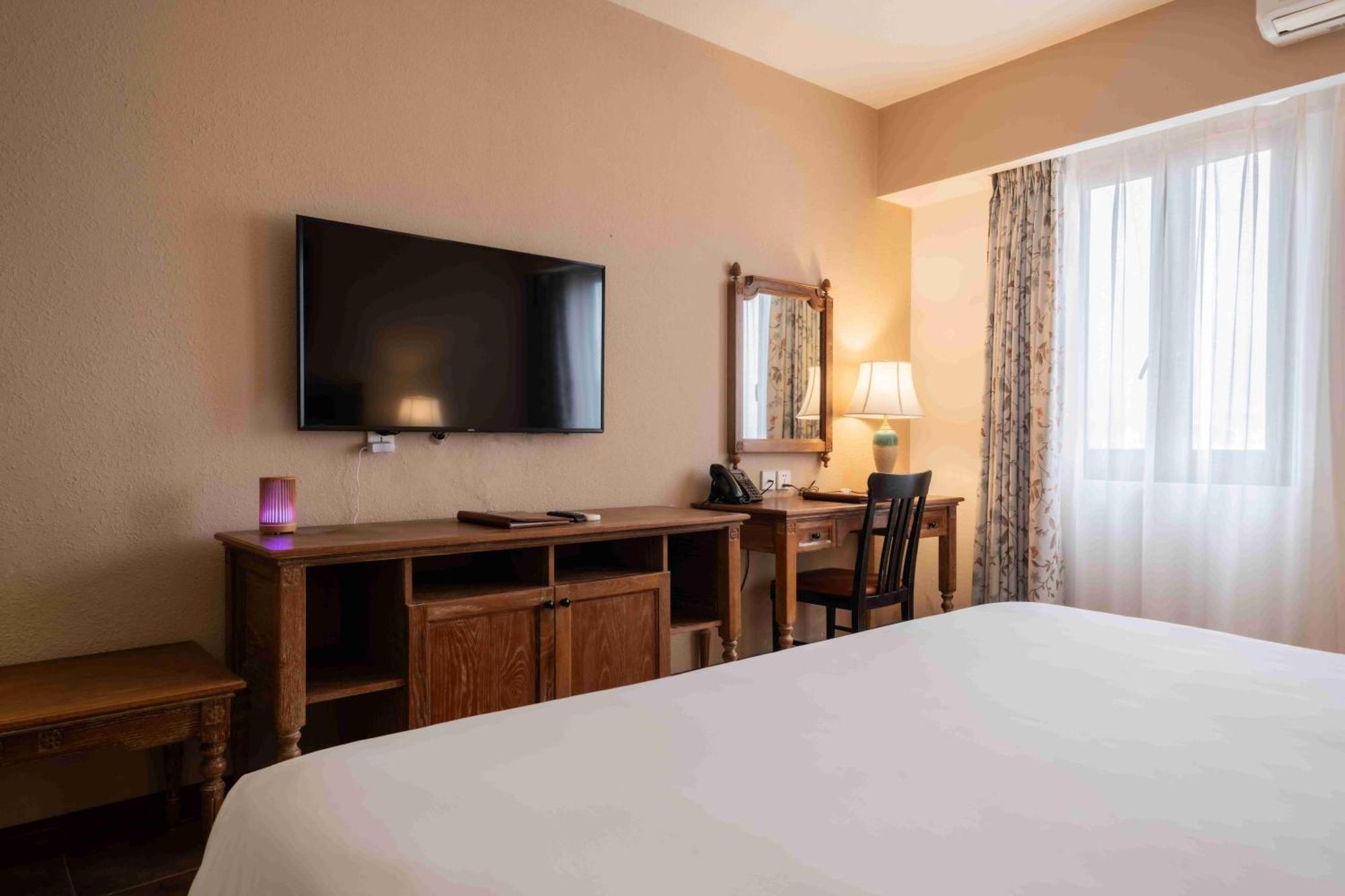 Venus Hotel 4*
