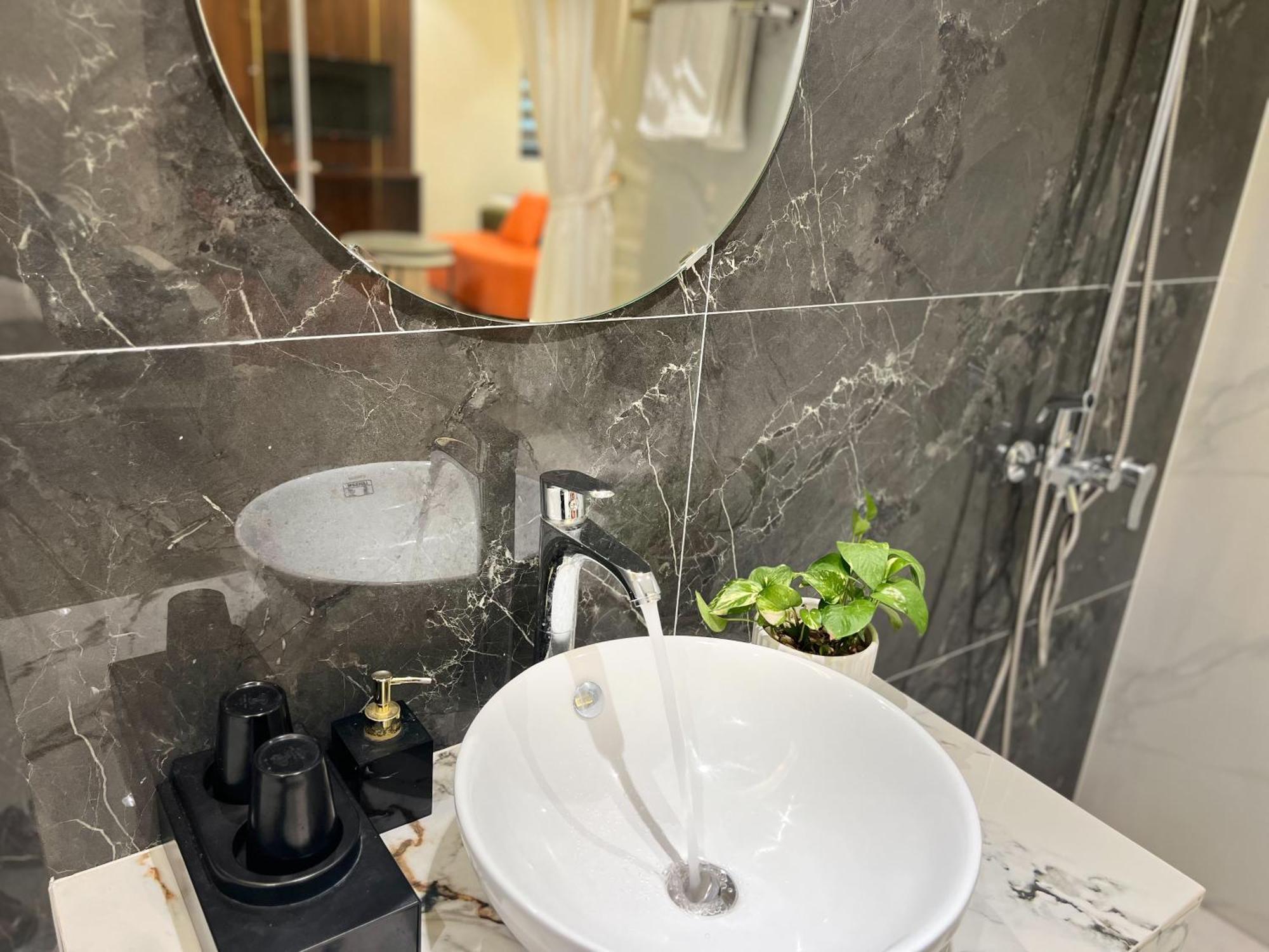 Khách sạn Elysinam Boutique 3*
