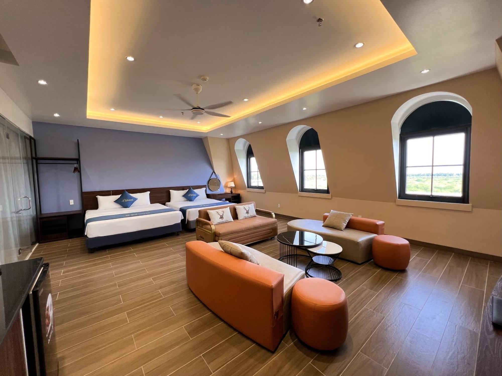 Khách sạn Elysinam Boutique 3*