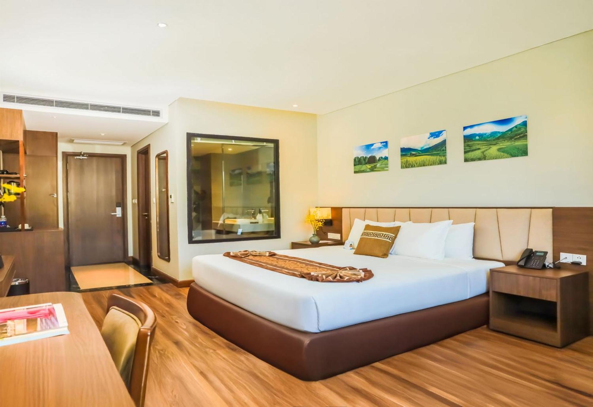Hotel Vipol & 4*